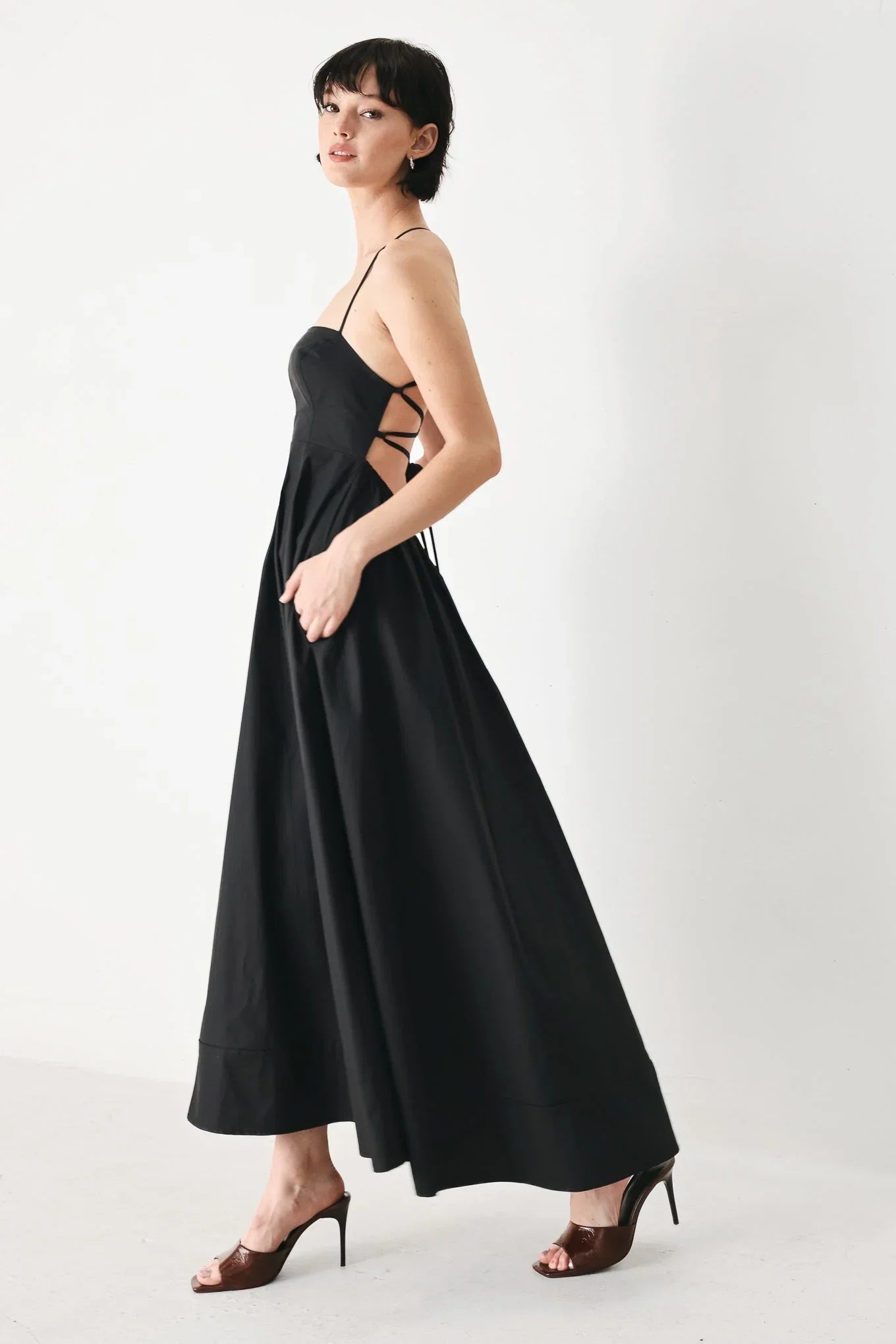 PURE LINE OPEN BACK MIDI DRESS