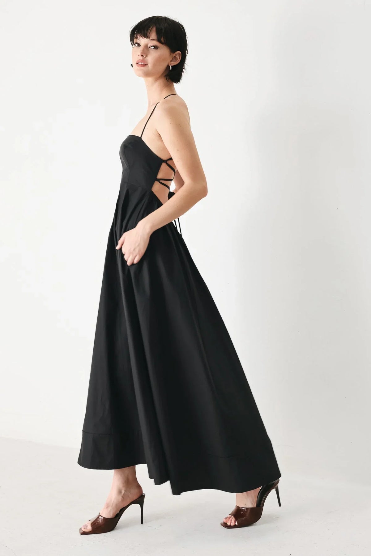 PURE LINE OPEN BACK MIDI DRESS