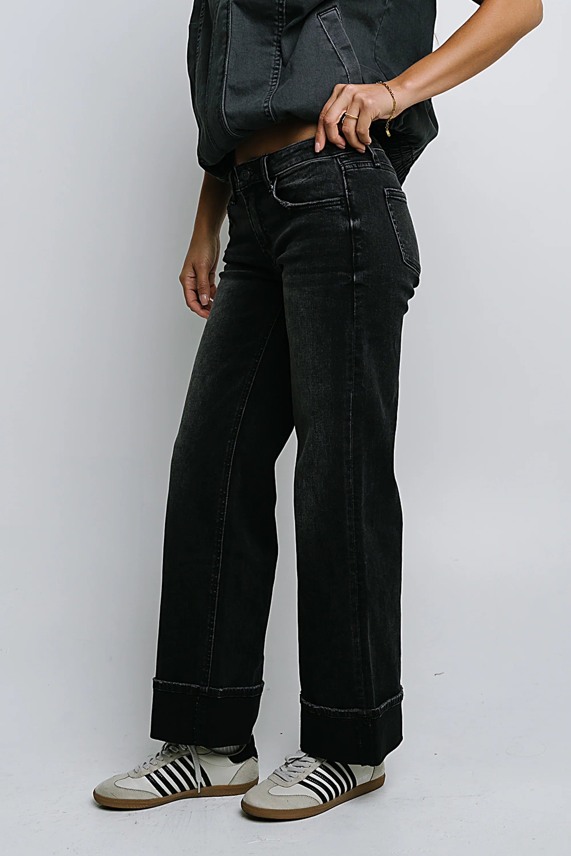 Marcia Cuffed Baggy Jeans in Faded Black