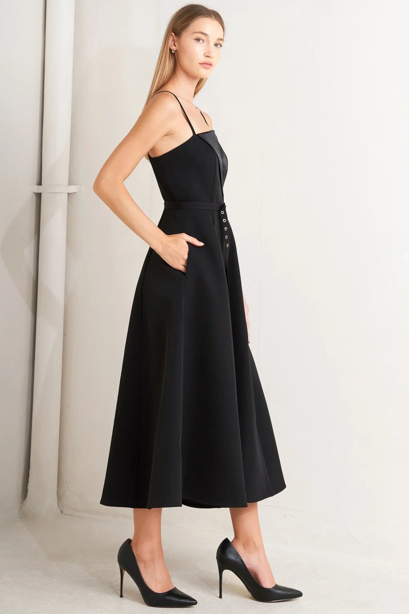 MIDNIGHT TUX BLACK MIDI DRESS