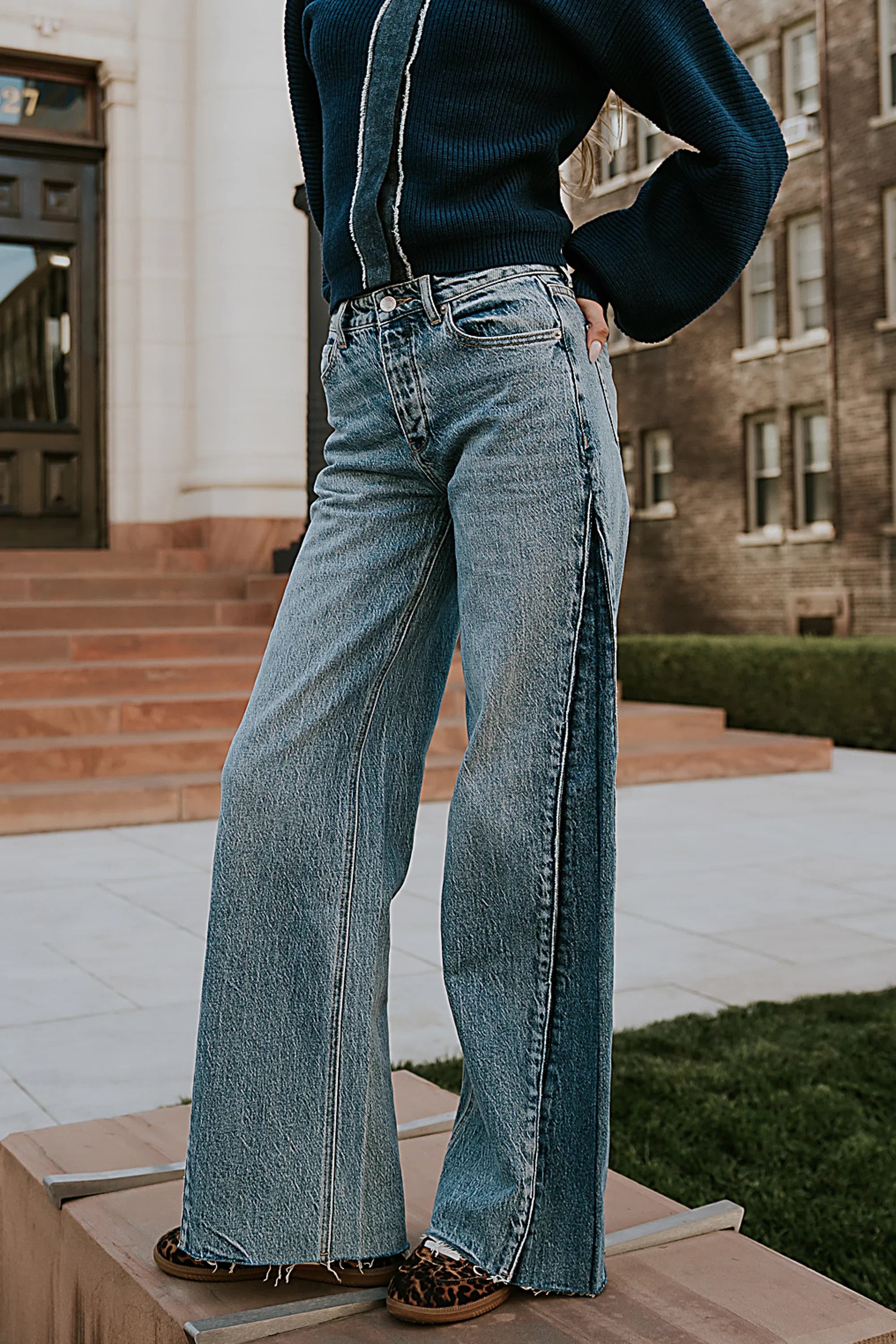 Sofia Contrast Wide Leg Jeans