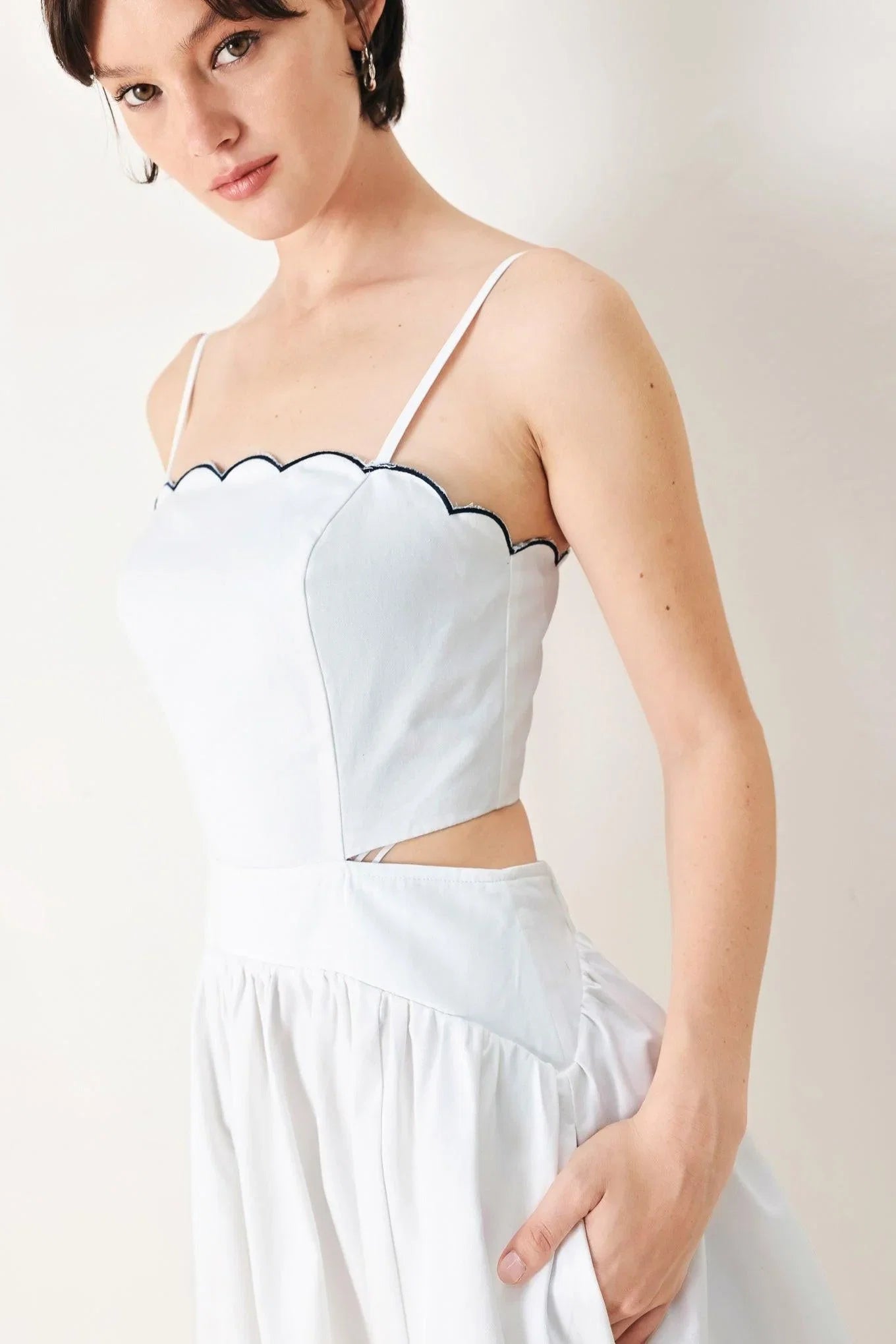 PURE ELEGANCE WHITE MIDI DRESS