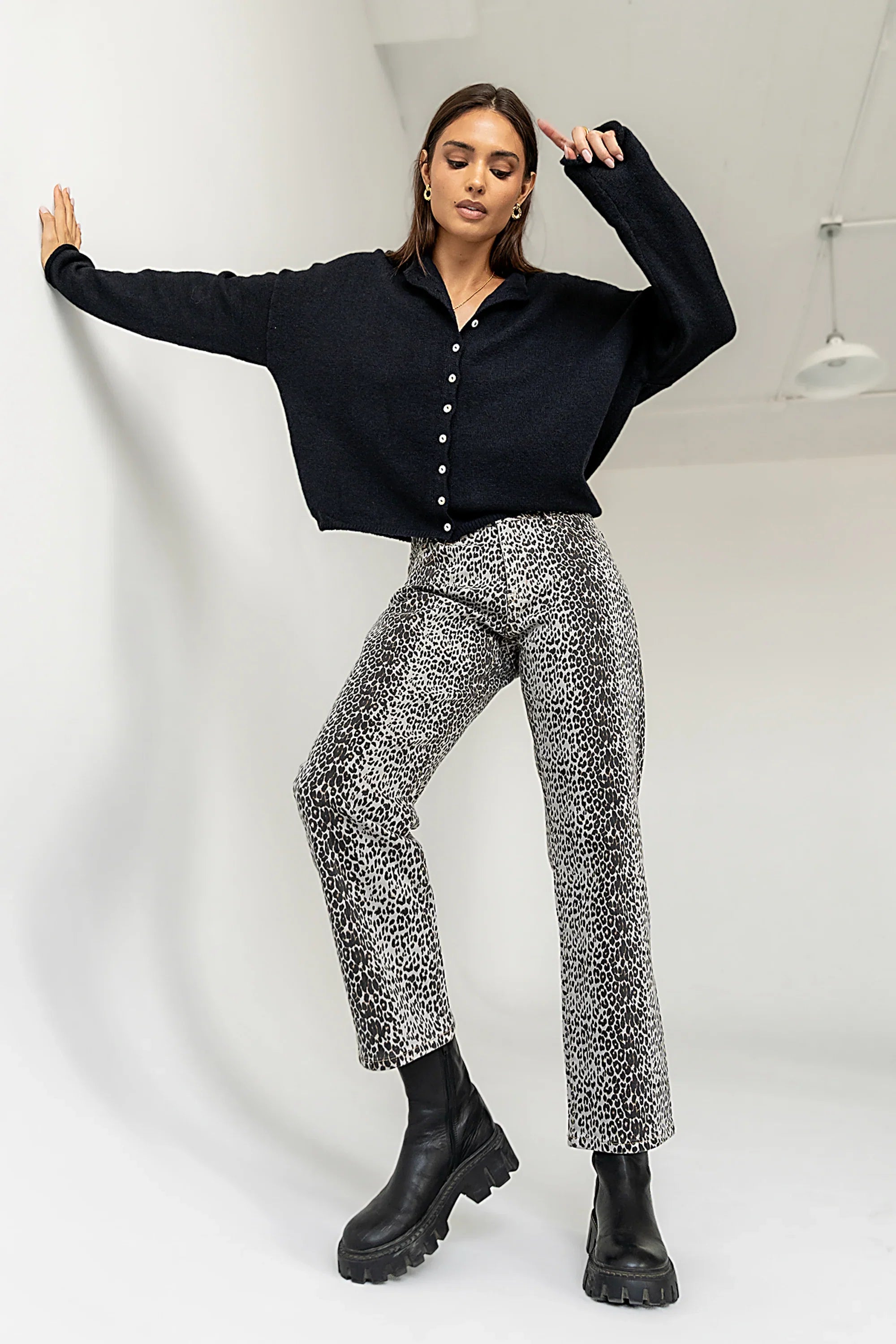 Maci Cardigan in Navy