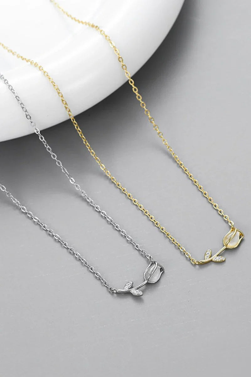 Tulip Pendant Clavicle Necklace