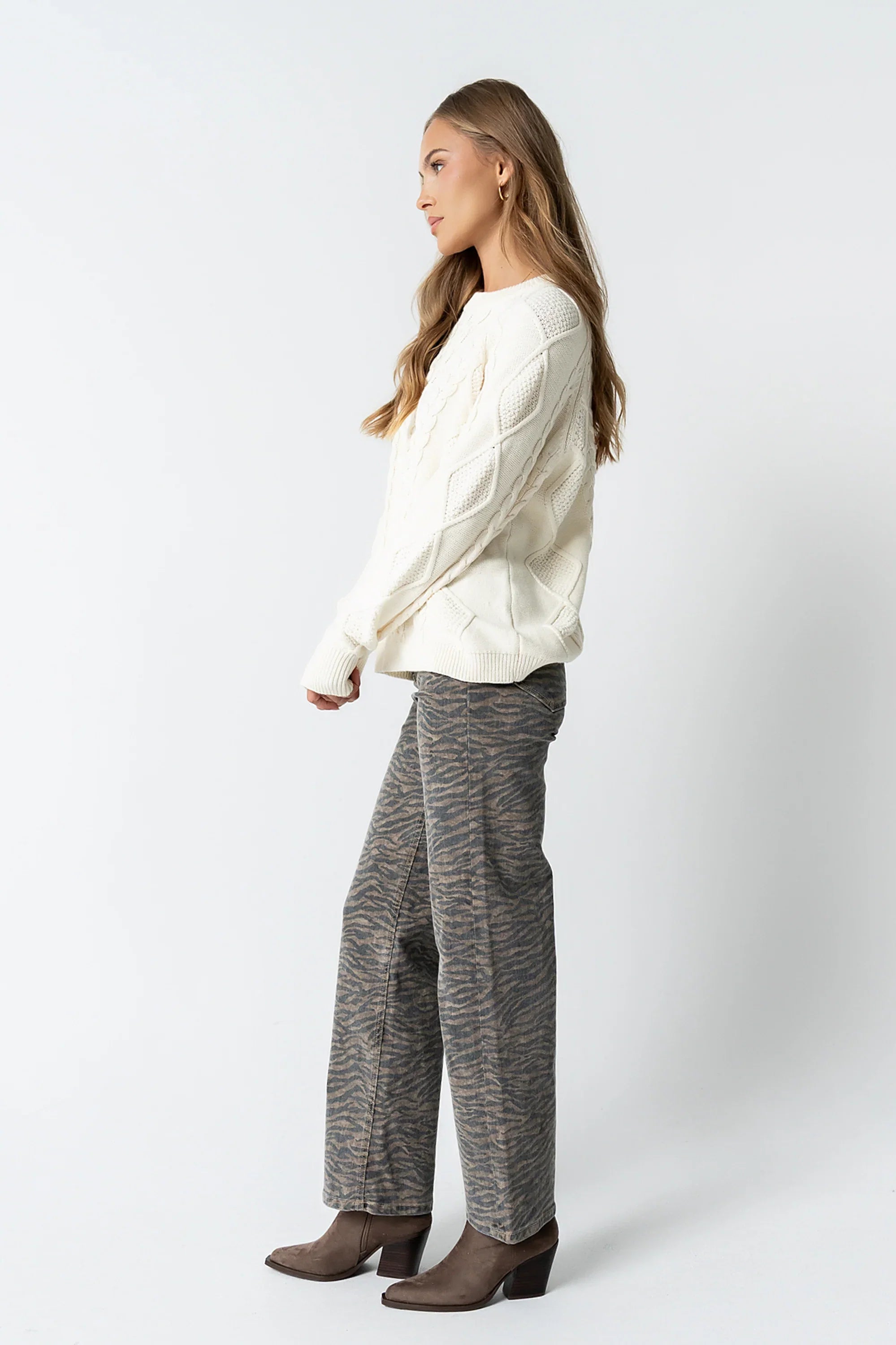 Avia Wide Leg Jeans