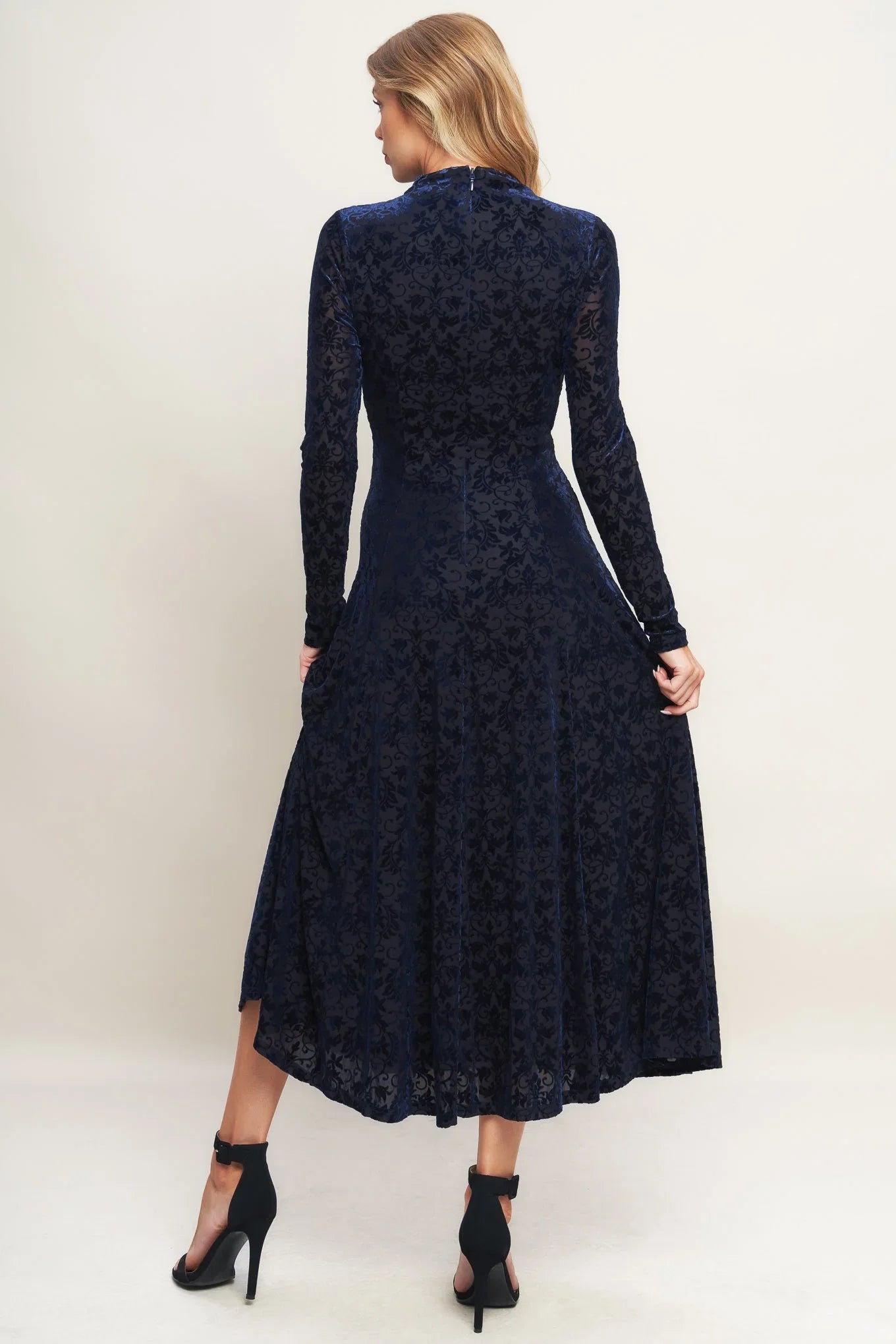 Size Small VELVET GALAXY CHARM MIDI DRESS NAVY FINAL SALE