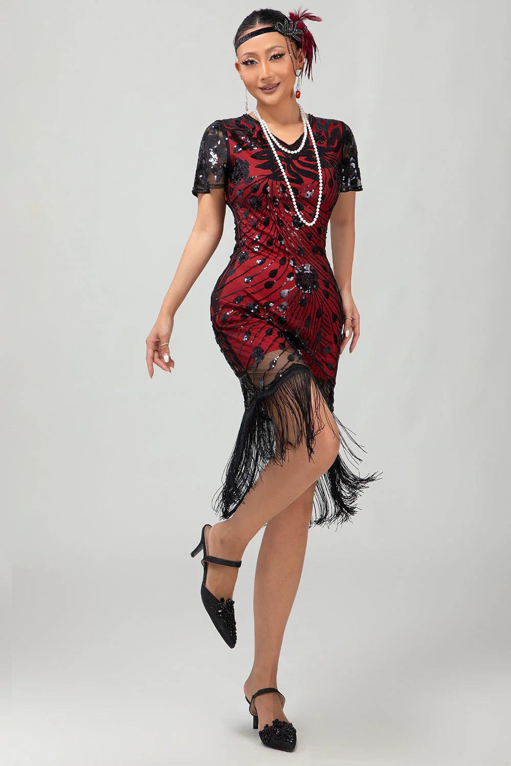 Sparkly Black Golden Gatsby Sequins Short 1920s Dress with Fringes