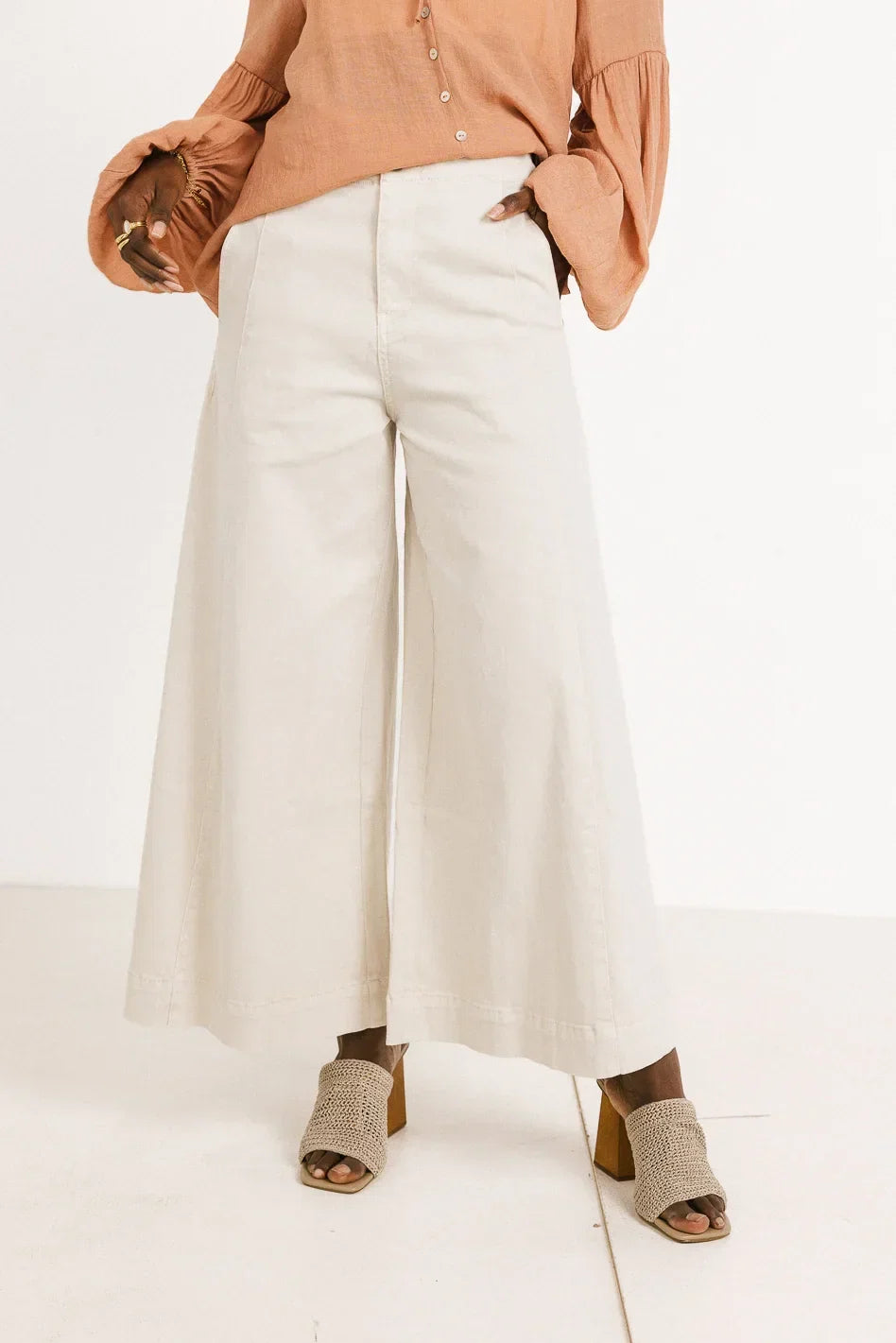 Rue Wide Leg Jeans in Beige FINAL SALE