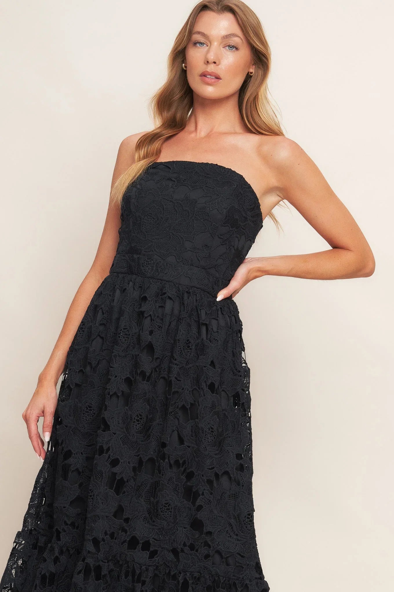 CAREFREE NIGHTS LACE MIDI DRESS BLACK FINAL SALE