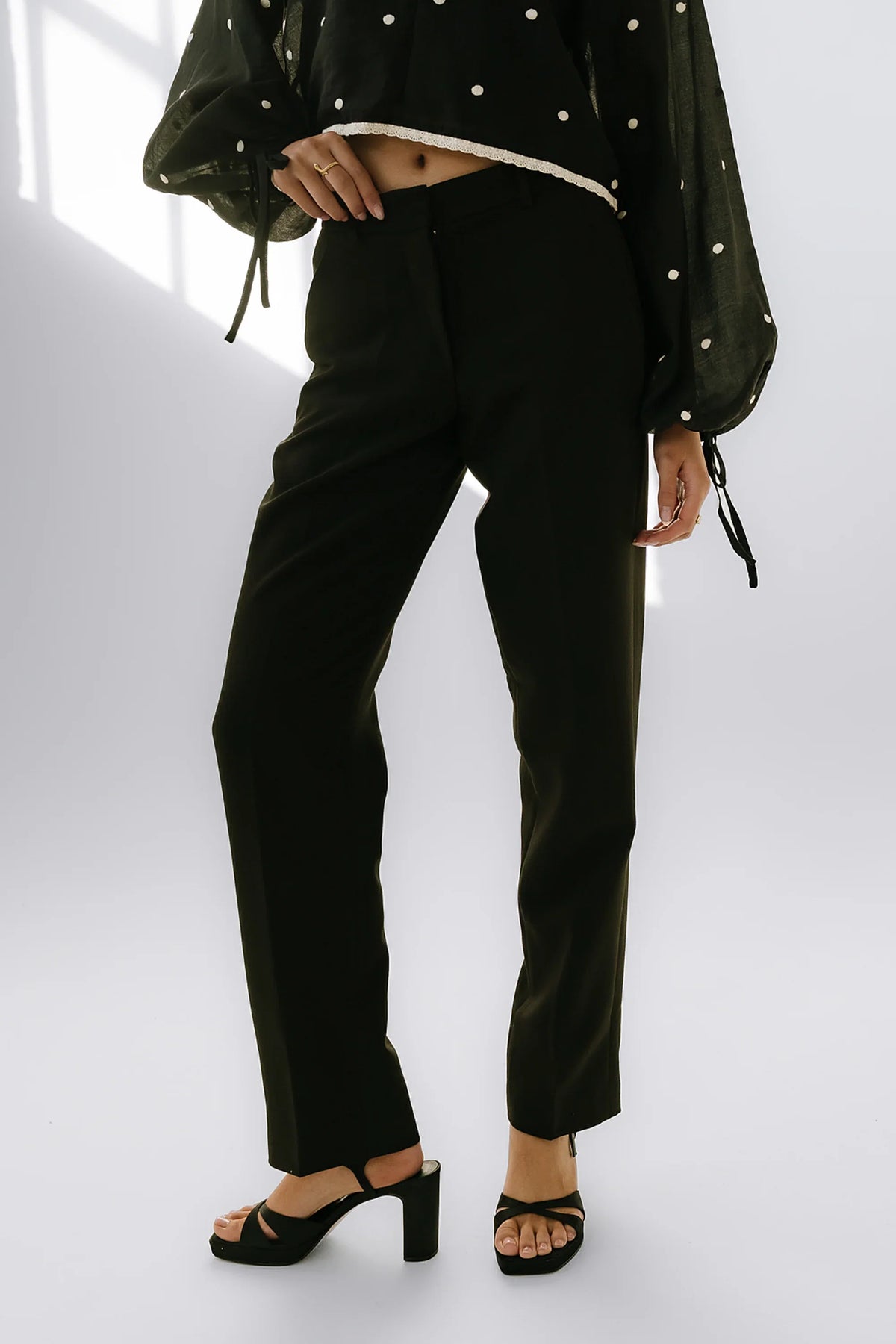 Mitchel Straight Leg Trouser in Black