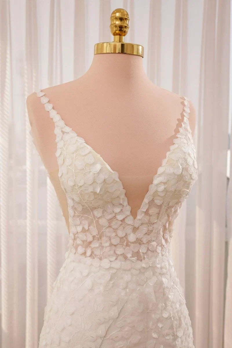 Straps White Lace Mermaid Wedding Dress With Appliques