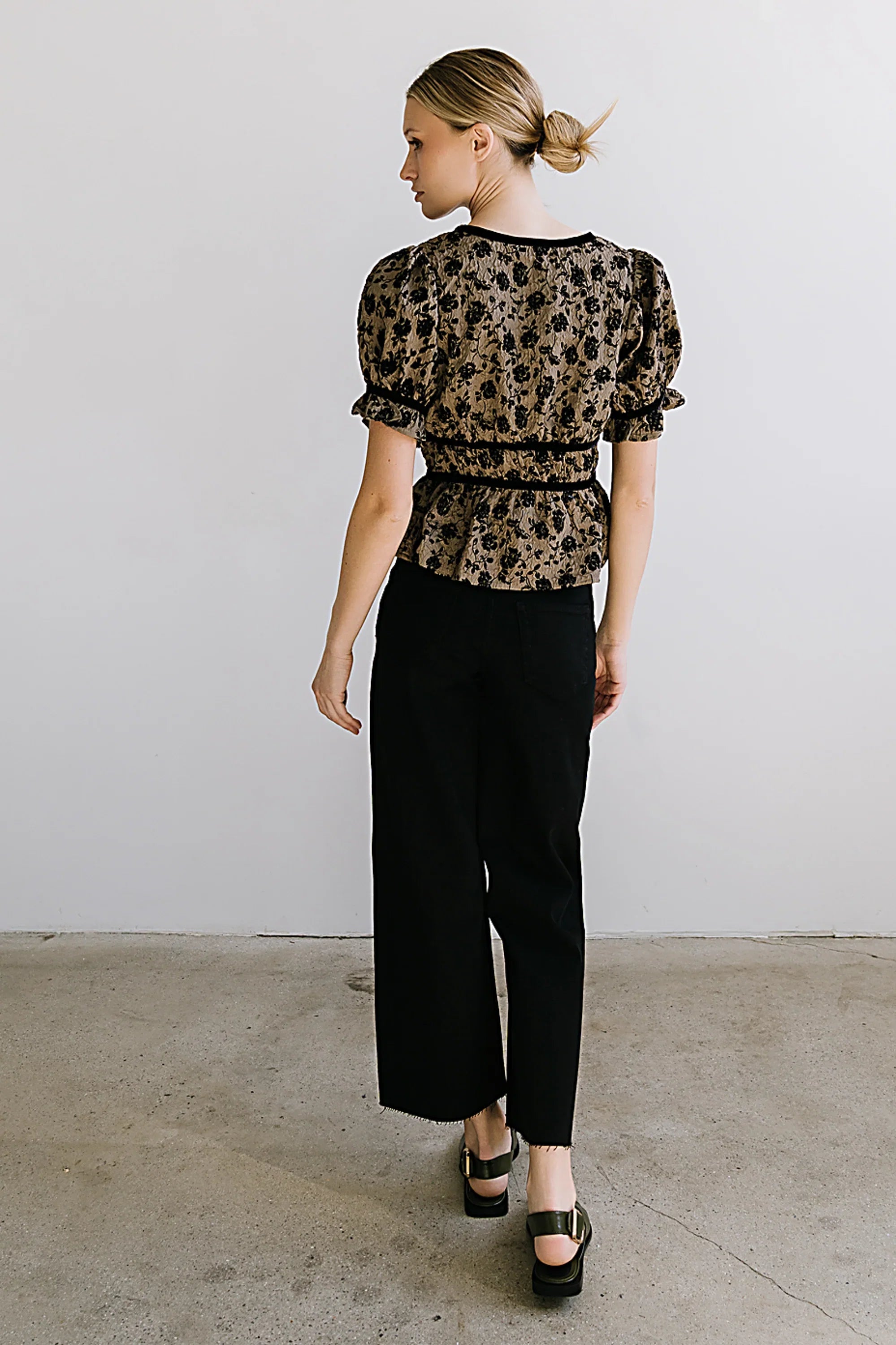 Tallie Floral Blouse in Mocha FINAL SALE