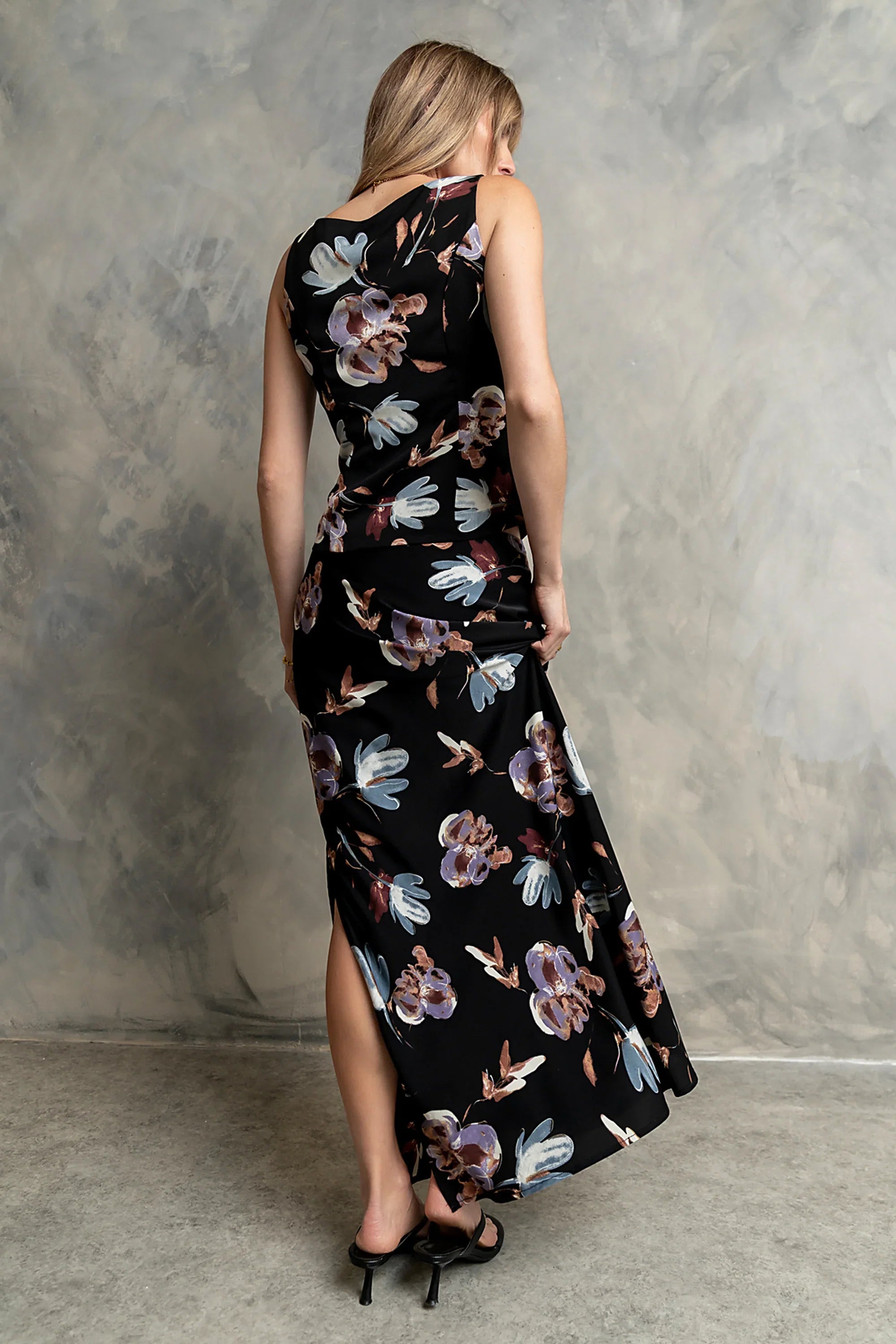 Eden Floral Midi Skirt in Black