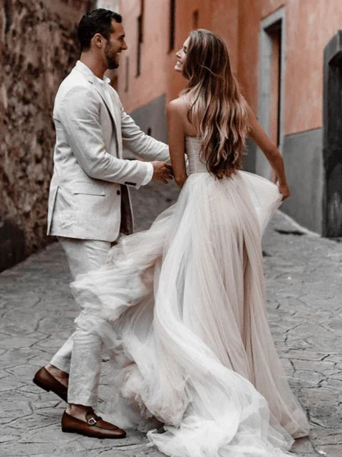 A Line Sweetheart Tulle Long Wedding Dresses