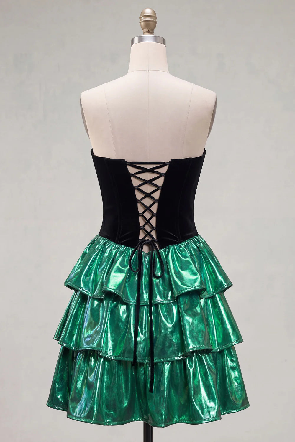Sweetheart A Line Metallic Black Green Homecoming Dress