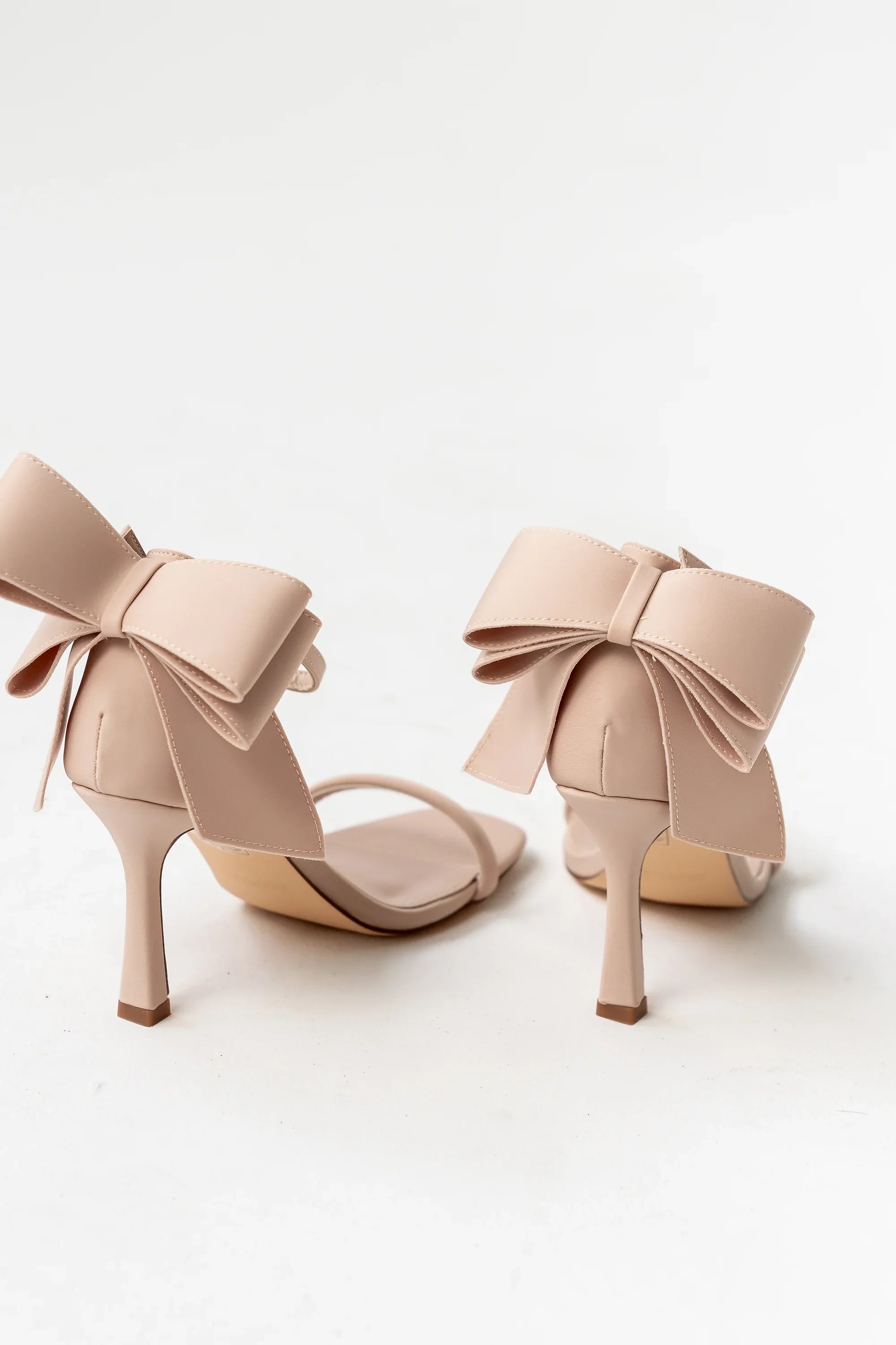 Marcel Bow Heels in Beige