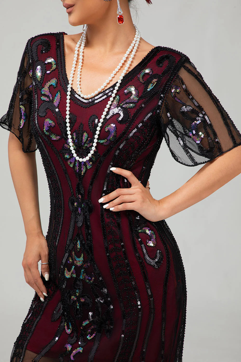 Sparkly Flapper Black Golden Sequin Bodycon Fringed 1920s Dress