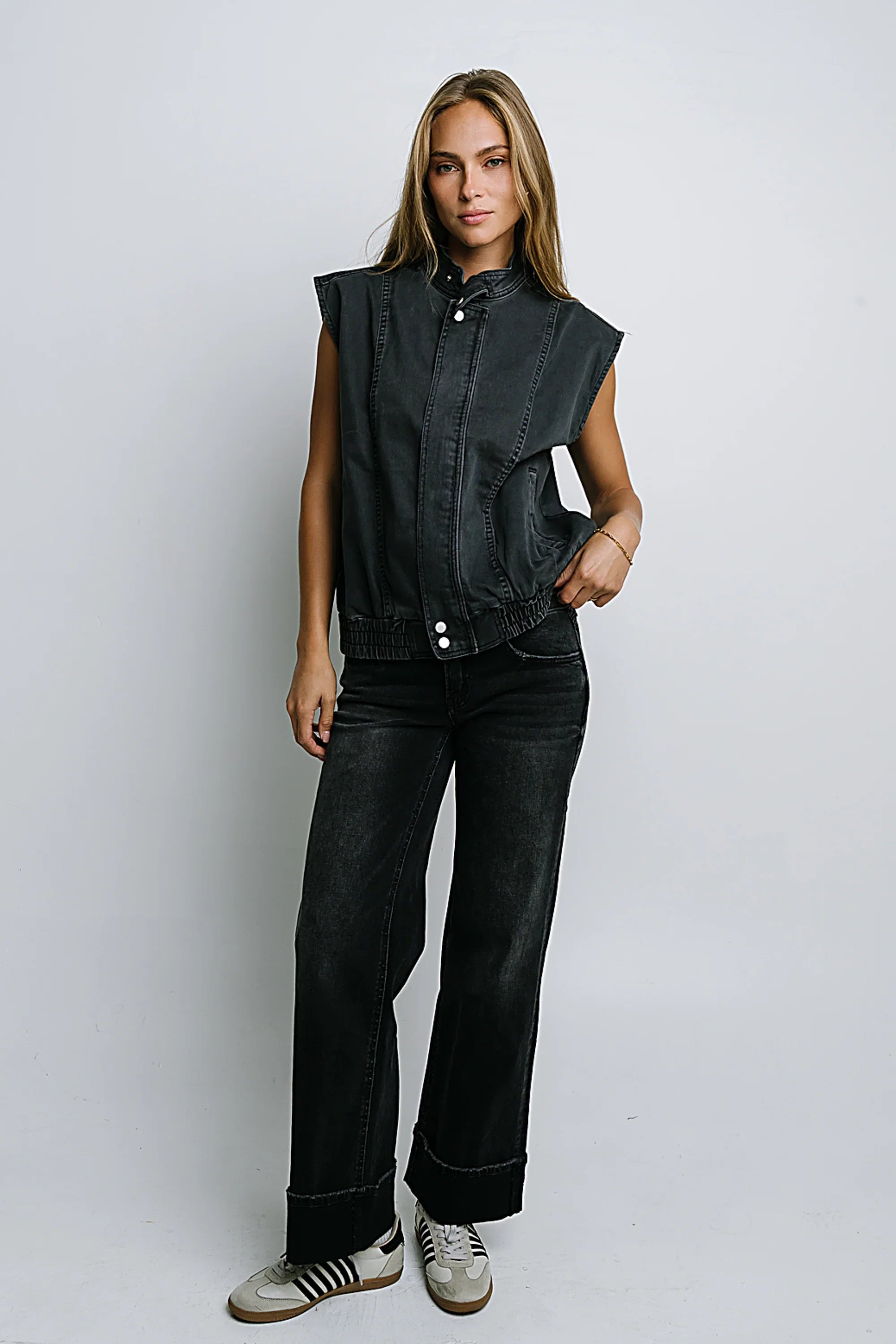 Marcia Cuffed Baggy Jeans in Faded Black