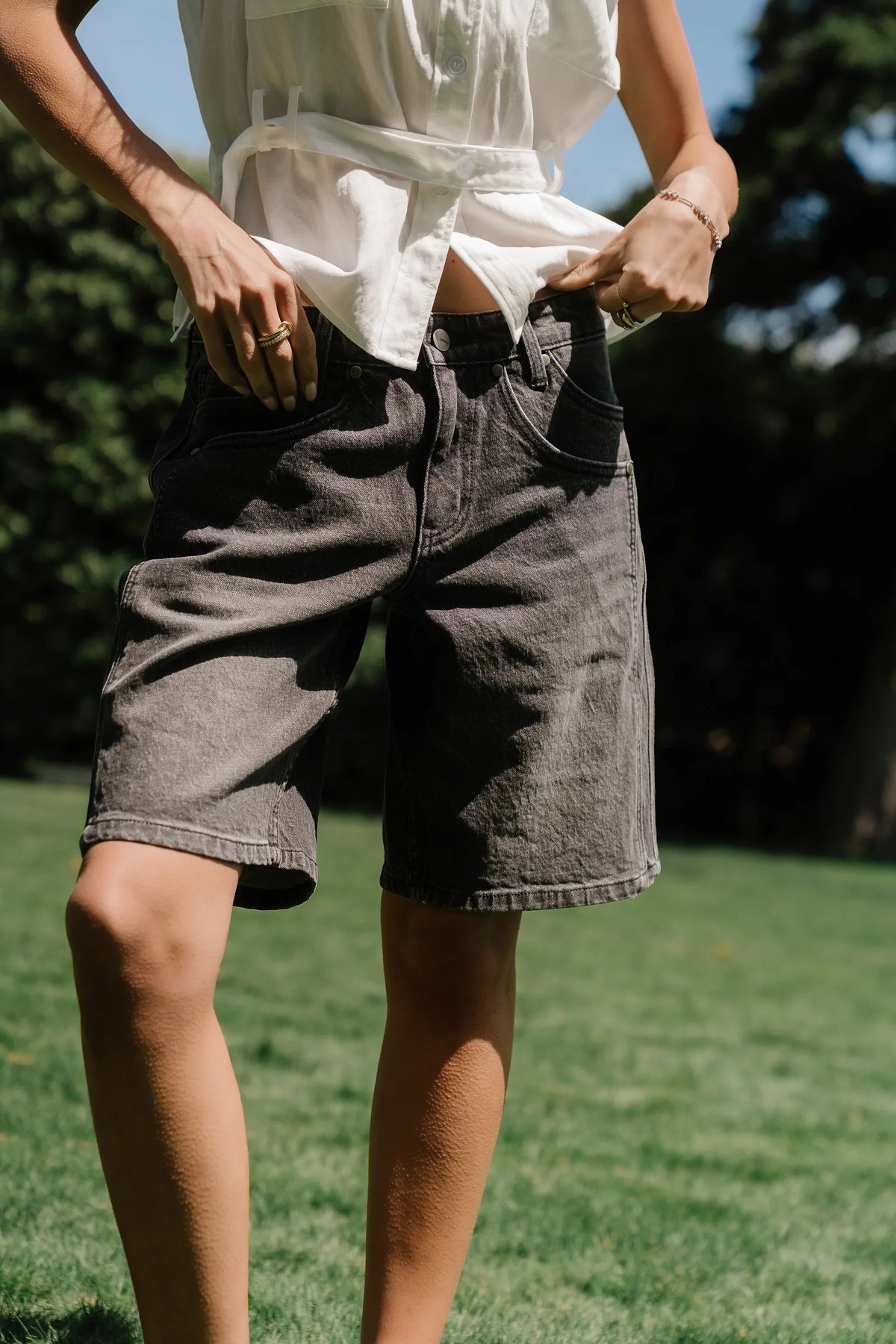 Kaydence Bermuda Shorts in Washed Black