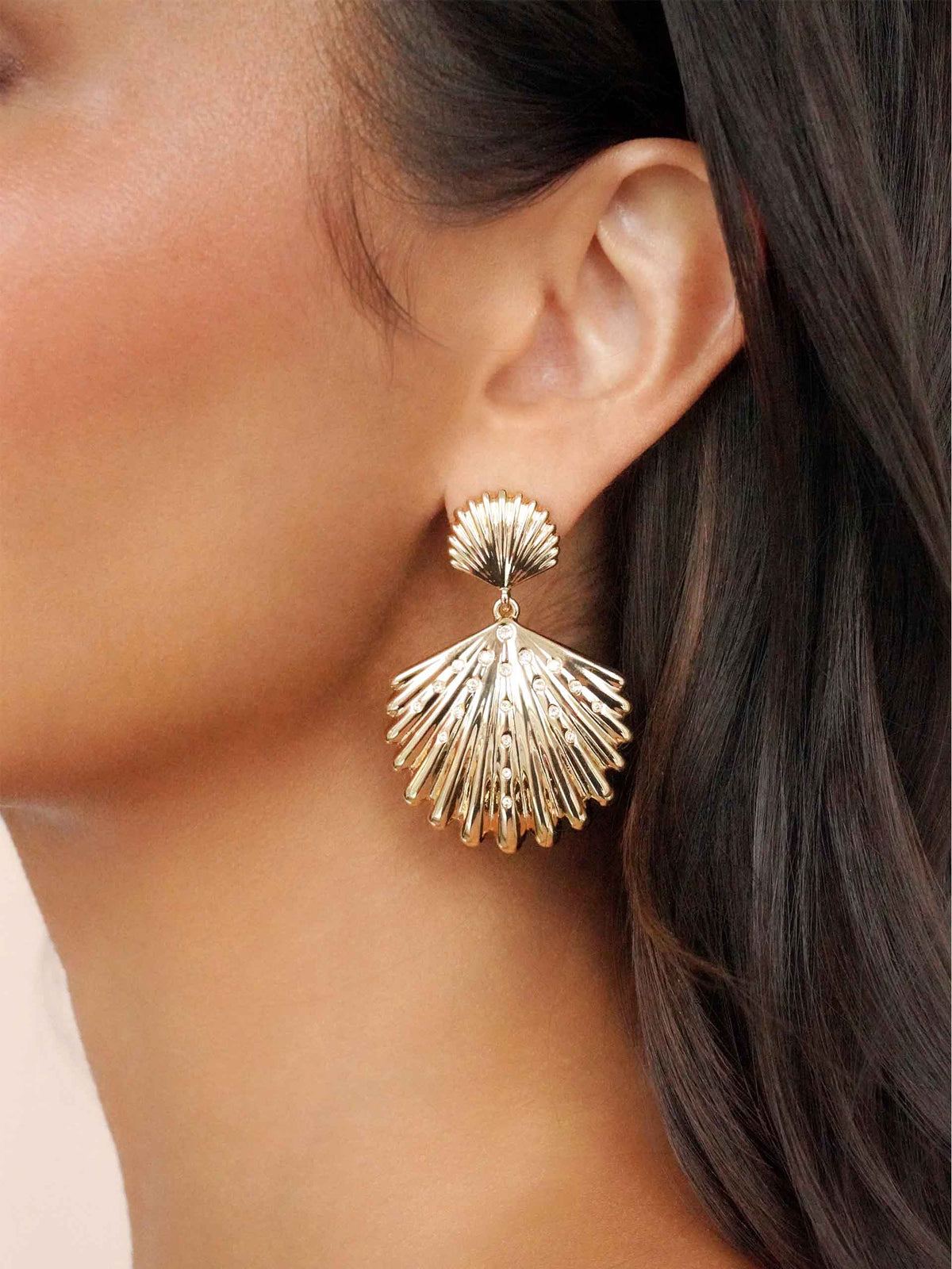 Sun drenched Shell Earrings