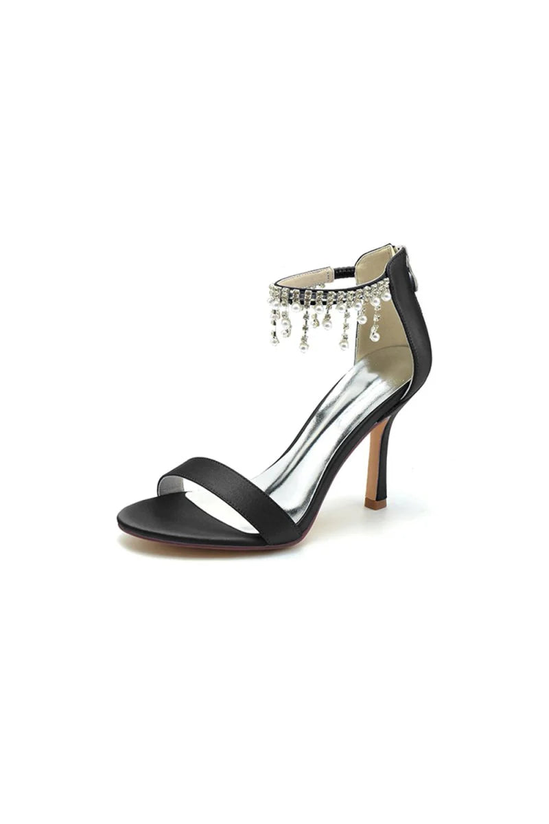 Glamorous White Leather High Heels with Silver Chain Accent