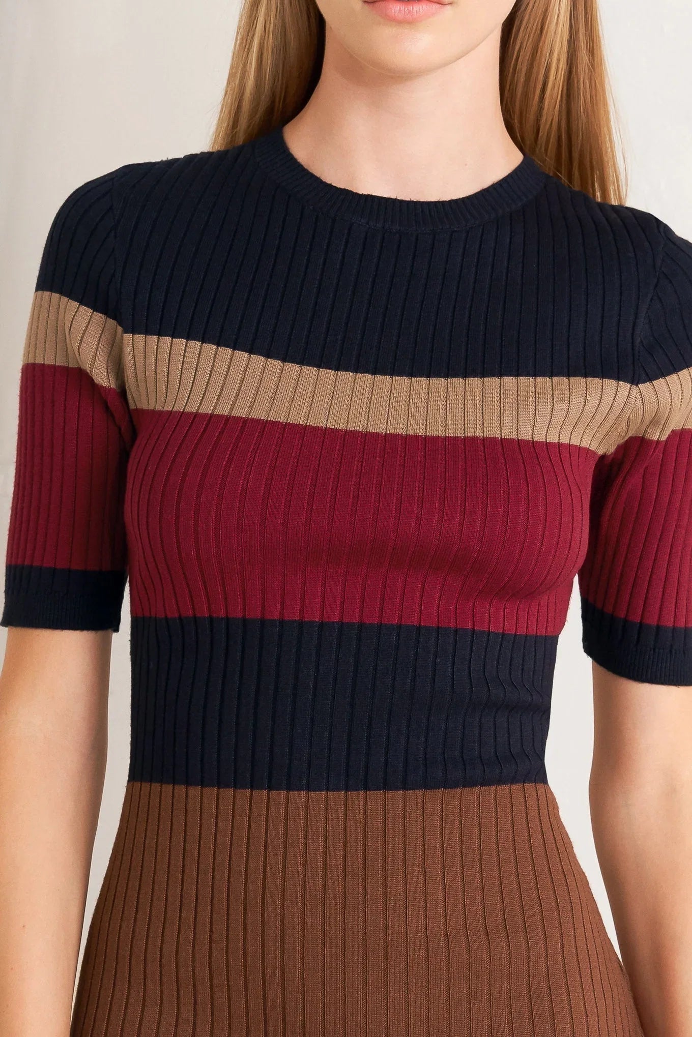 BLACK BURGUNDY COLOR BLOCKED MIDI SWEATER DRESS