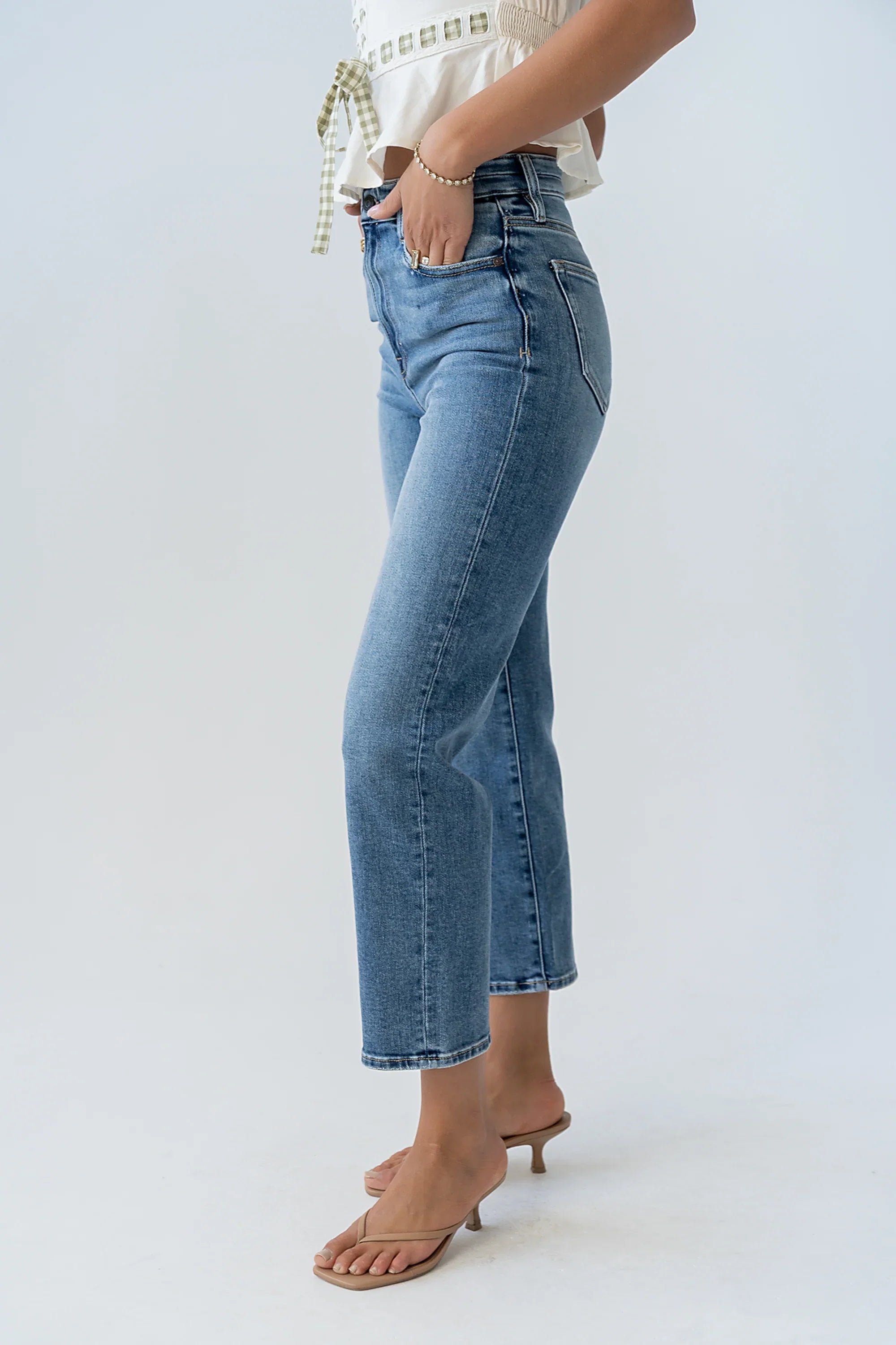 Quiney Relaxed Straight Leg Jeans