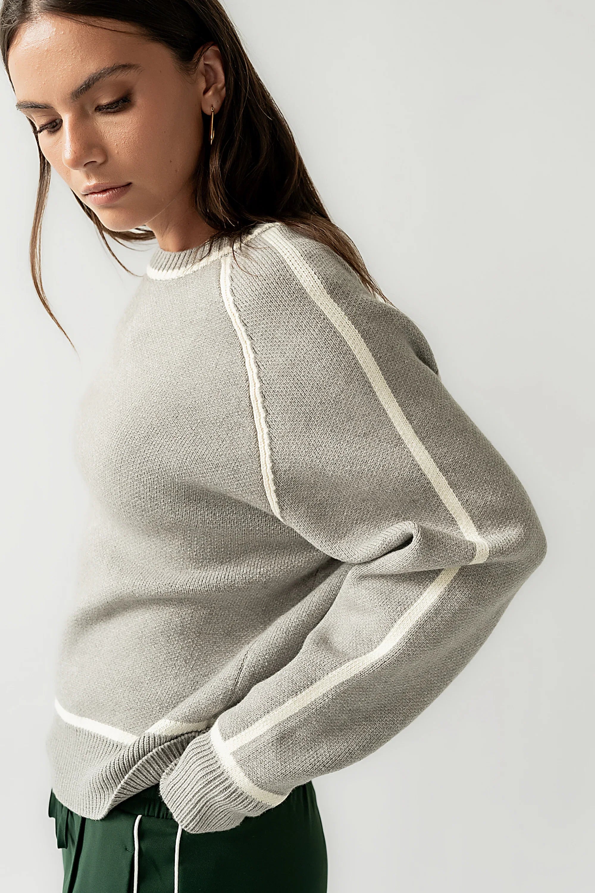 Kenna Contrast Sweater in Heather Grey