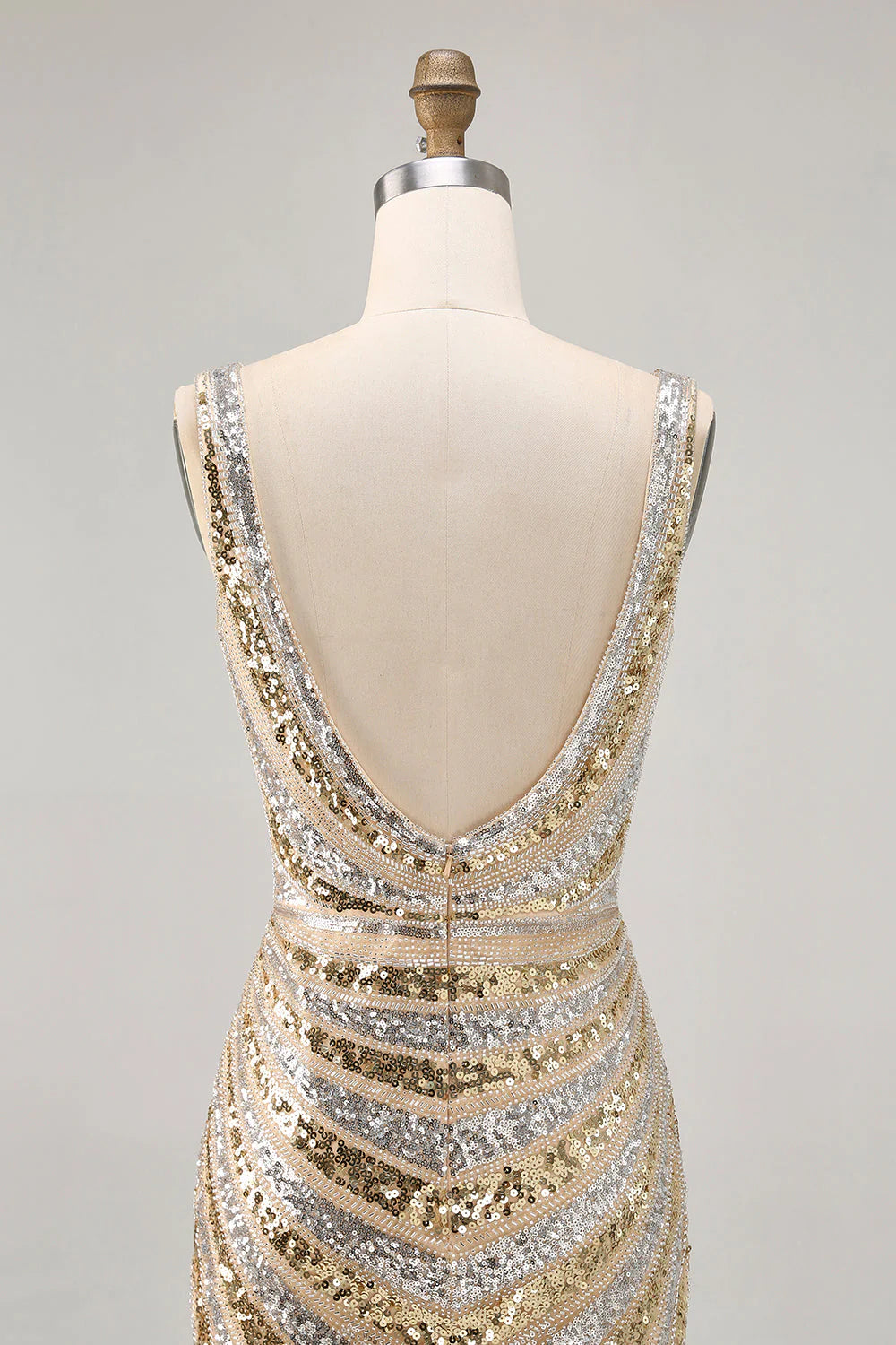 Sparkly Sequins Golden V Neck Backless Short Homecoming Dress