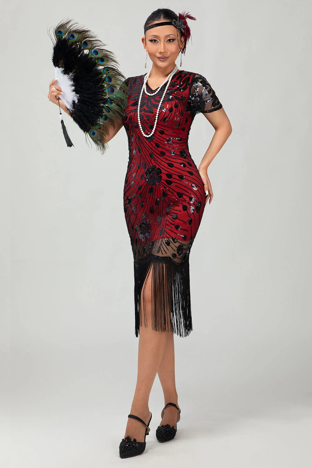 Sparkly Black Golden Gatsby Sequins Short 1920s Dress with Fringes