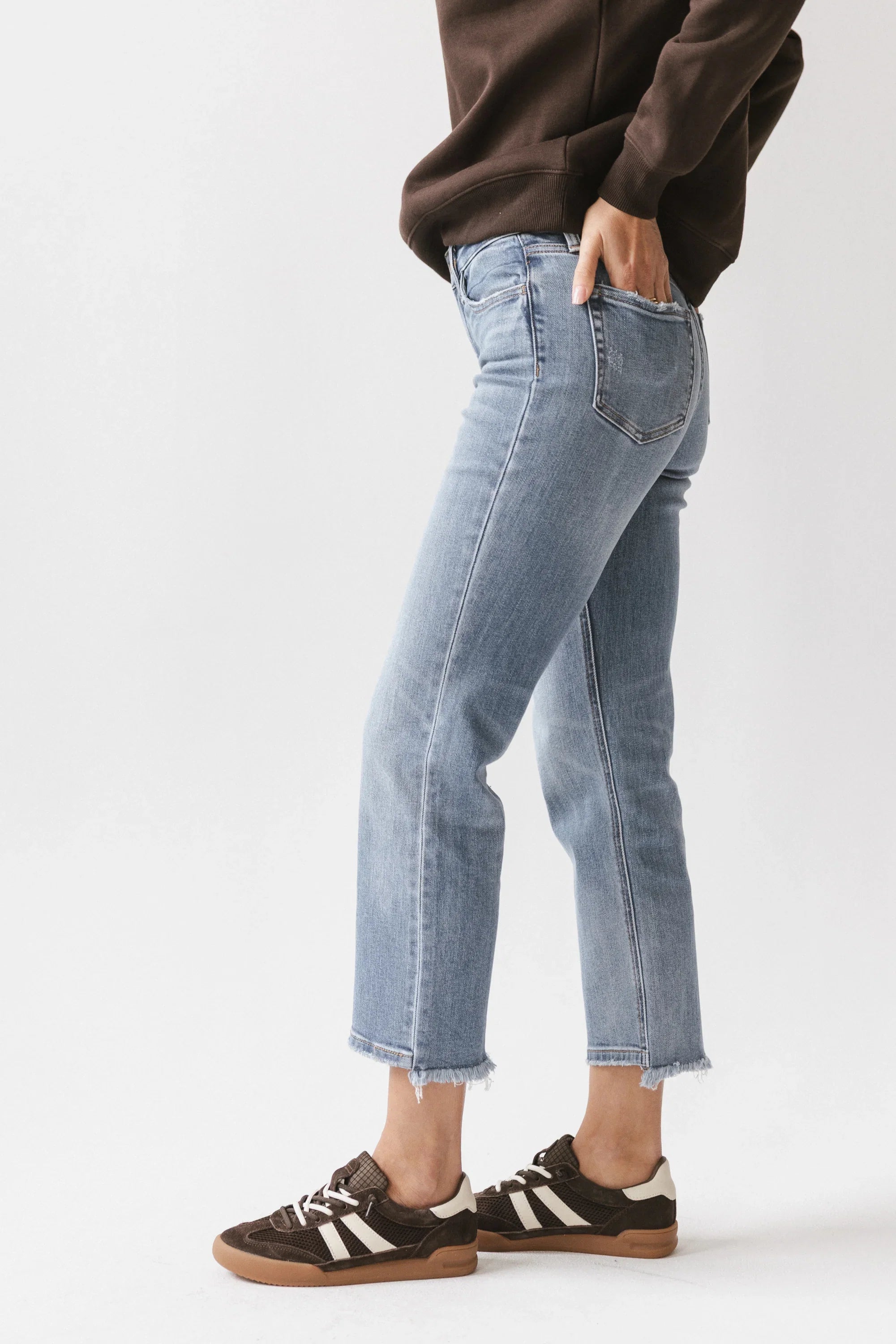 Markel Cropped Straight Leg Jeans