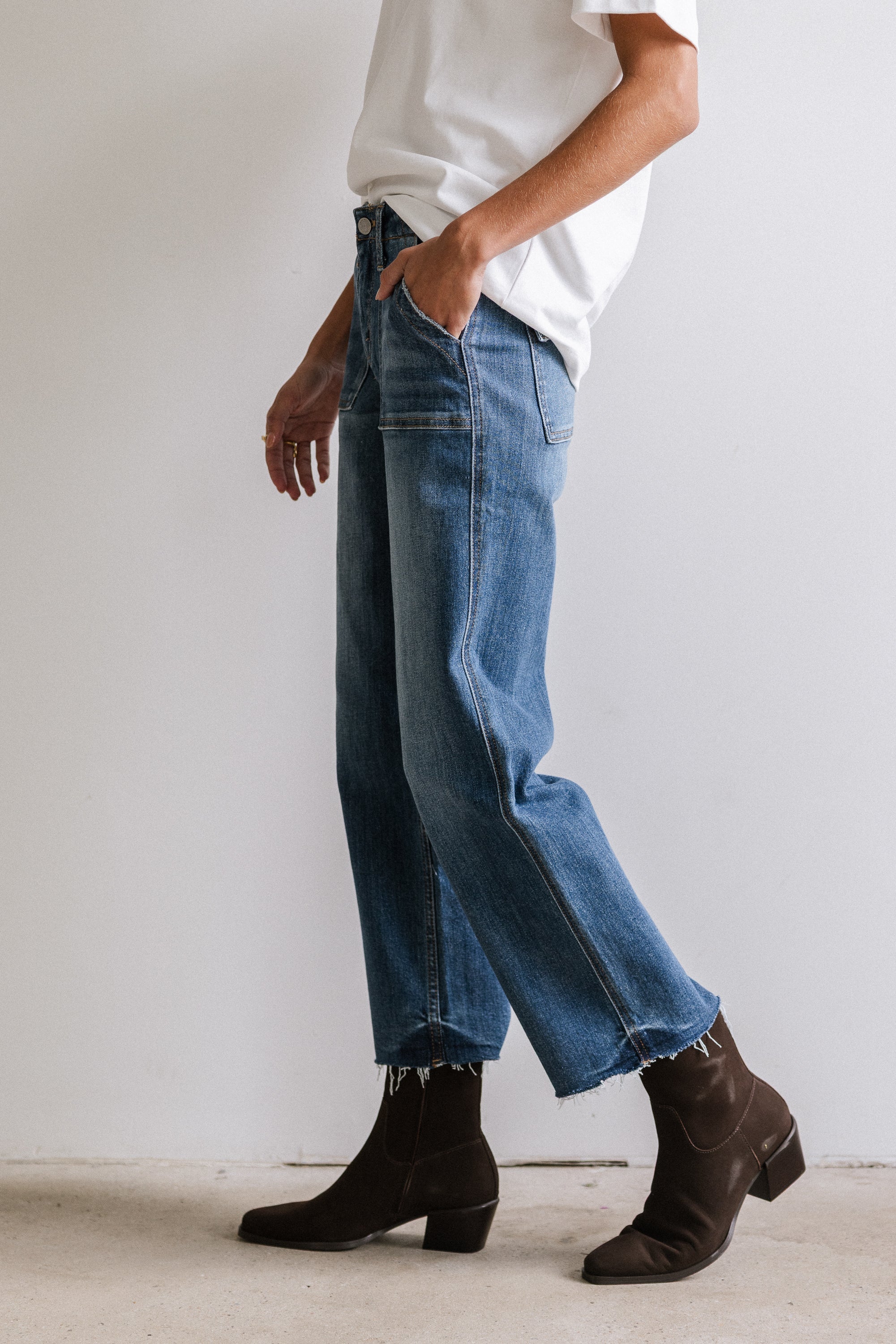 Eileen Cropped Straight Leg Jeans