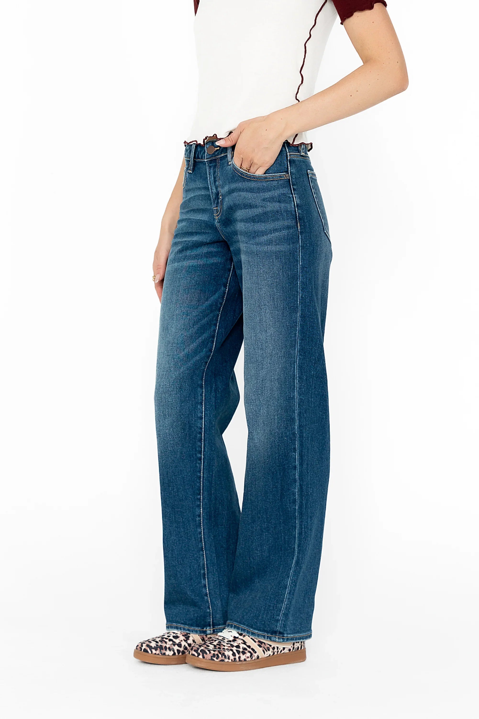 Sloane Wide Leg Jeans in Dark Wash