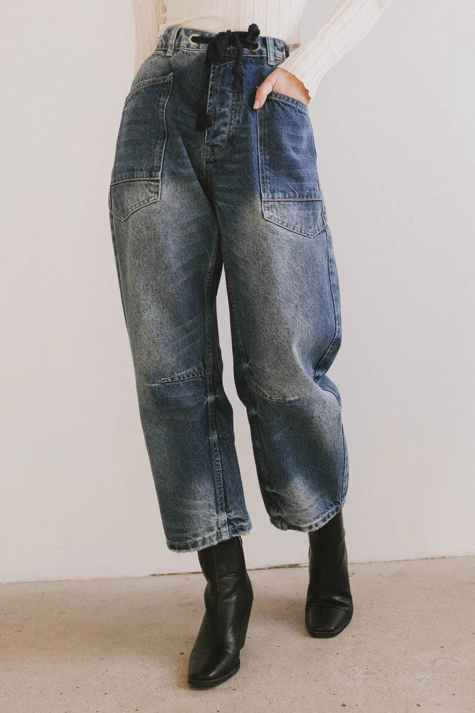 Jocelyn Barrel Jeans in Medium Wash FINAL SALE