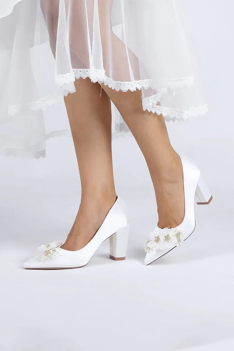 Pointed Toe White Rhinestone Chunky Heels with Flower