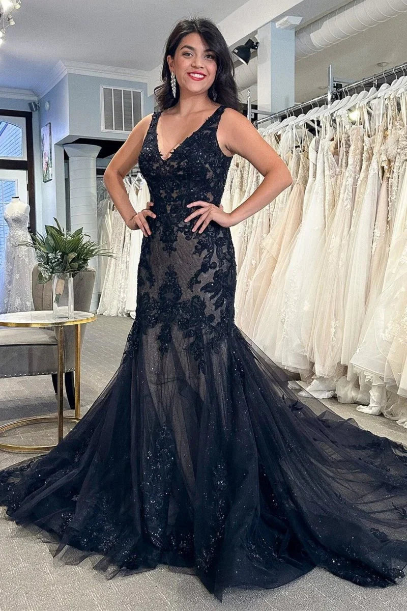 Black Tulle Appliques V Neck Trumpet Long Wedding Dress