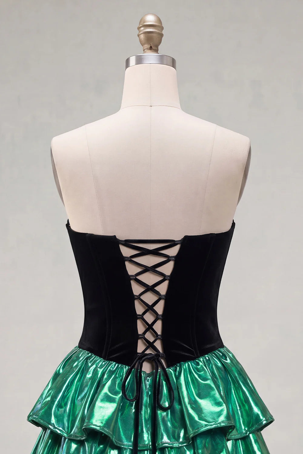 Sweetheart A Line Metallic Black Green Homecoming Dress
