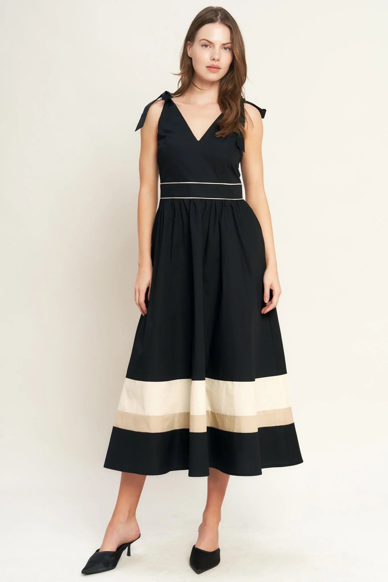 FOREST CHARM BLACK CREAM MIDI DRESS
