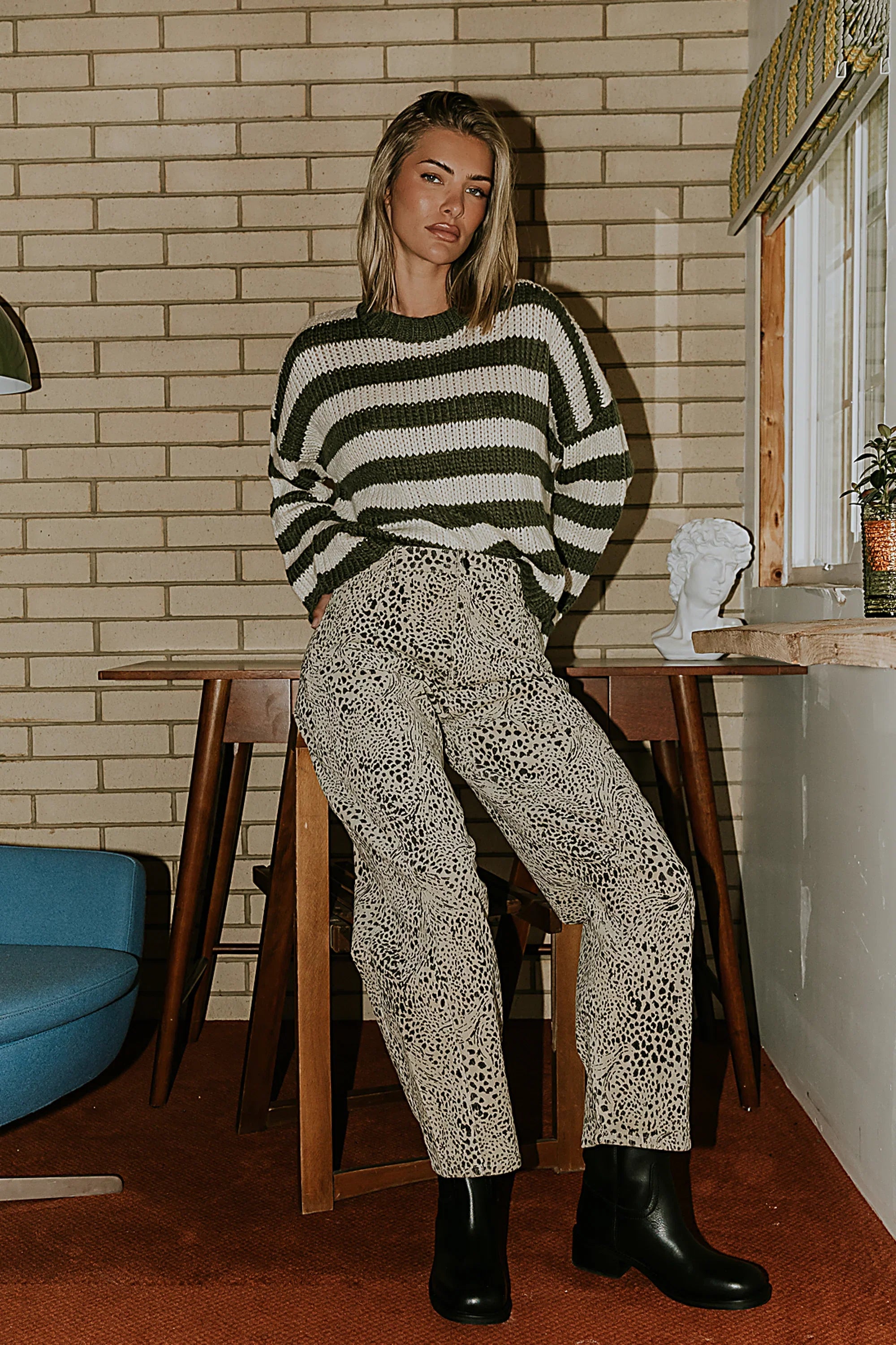 Charlie Corduroy Barrel Jeans