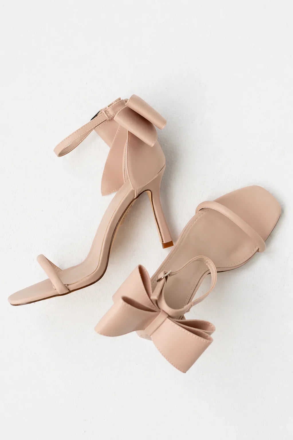 Marcel Bow Heels in Beige