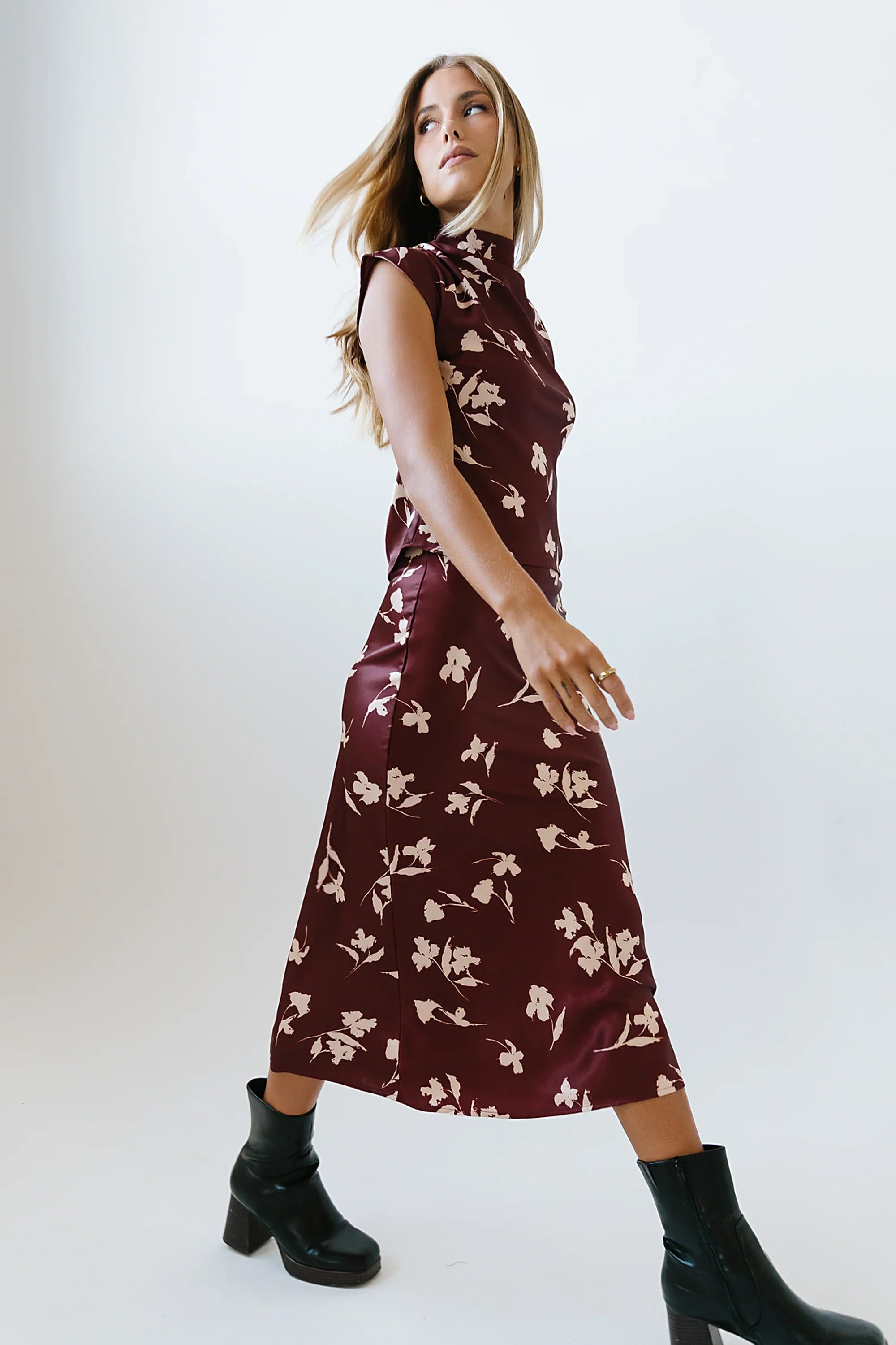 Carsyn Floral Maxi Skirt in Red Brown