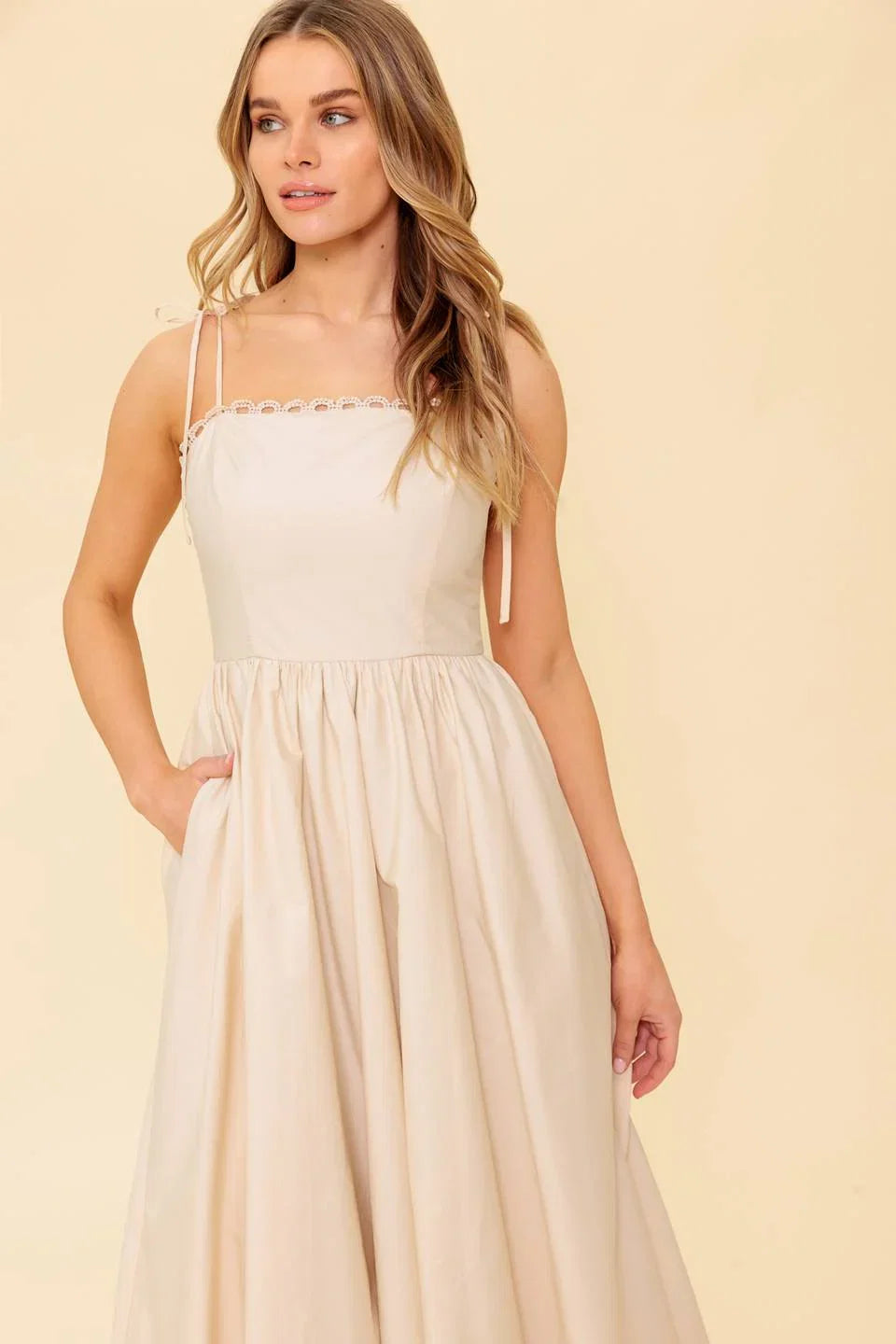REGAL CUTIE BUBBLE HEM MIDI DRESS CREAM