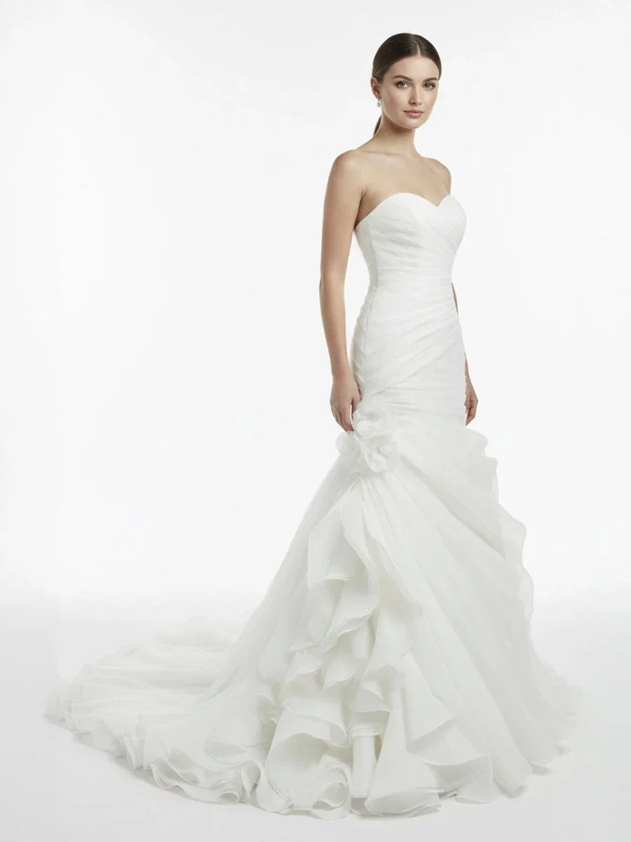 Sweetheart Mermaid Organza Wedding Dress With Ruching and Ruffles