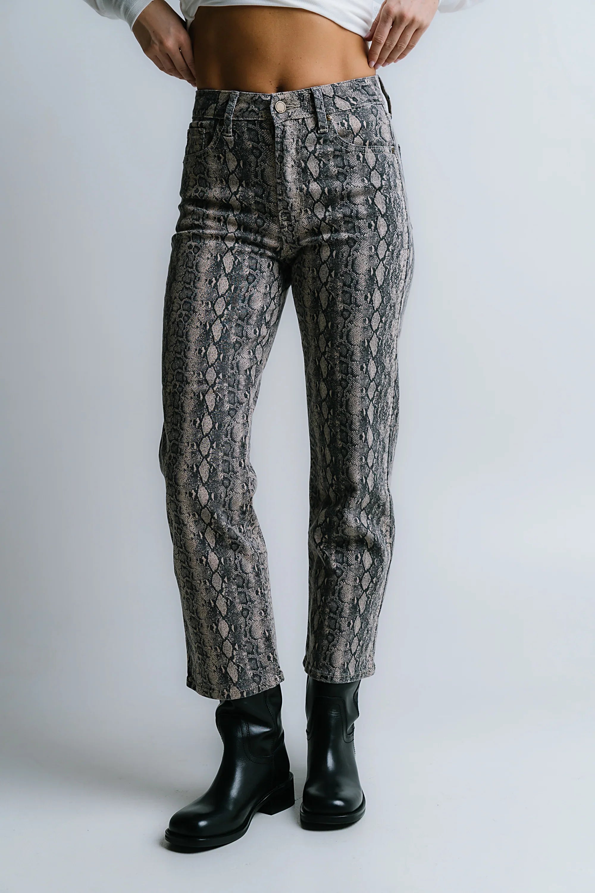 Ana Straight Leg Jeans FINAL SALE