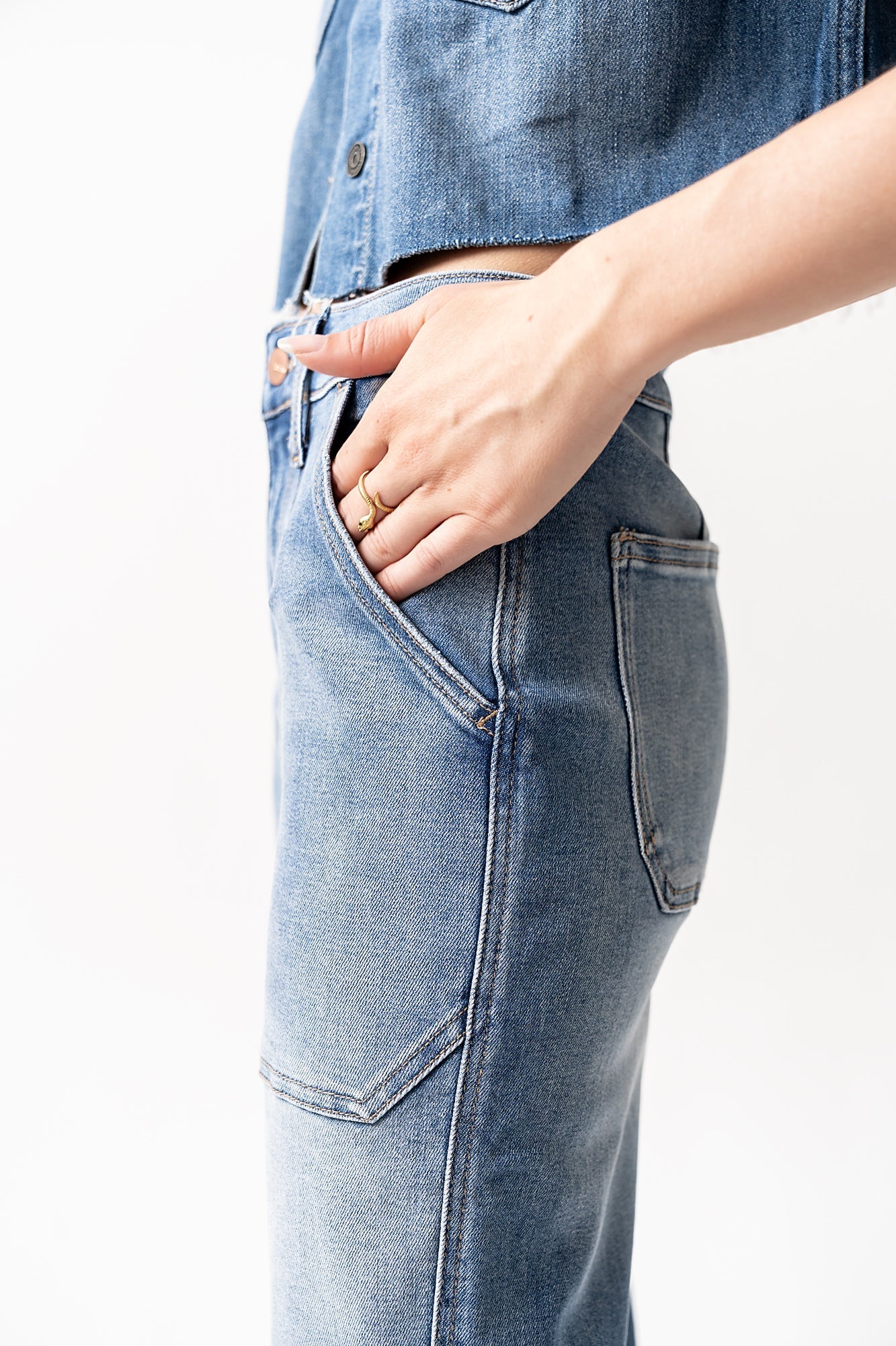 Ariya Straight Leg Jeans