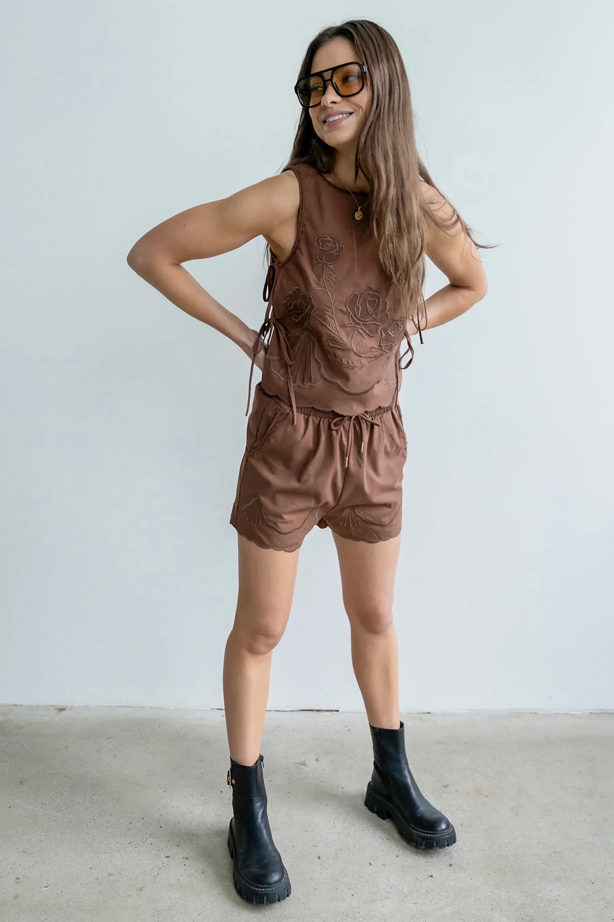 Rudy Embroidered Shorts in Brown