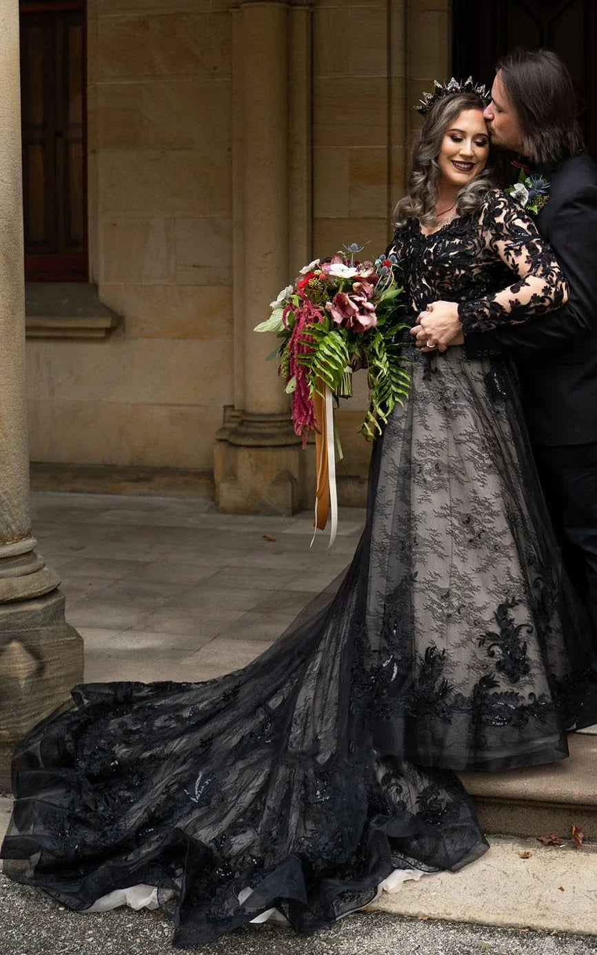 Modern Gothic Boho Lace Black Wedding Dress Vintage Unique A Line Long Sleeve Bridal Gown with Court Train