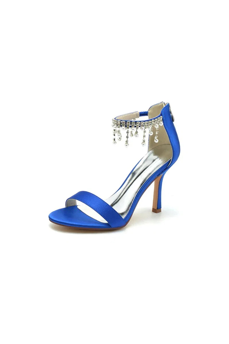 Glamorous White Leather High Heels with Silver Chain Accent