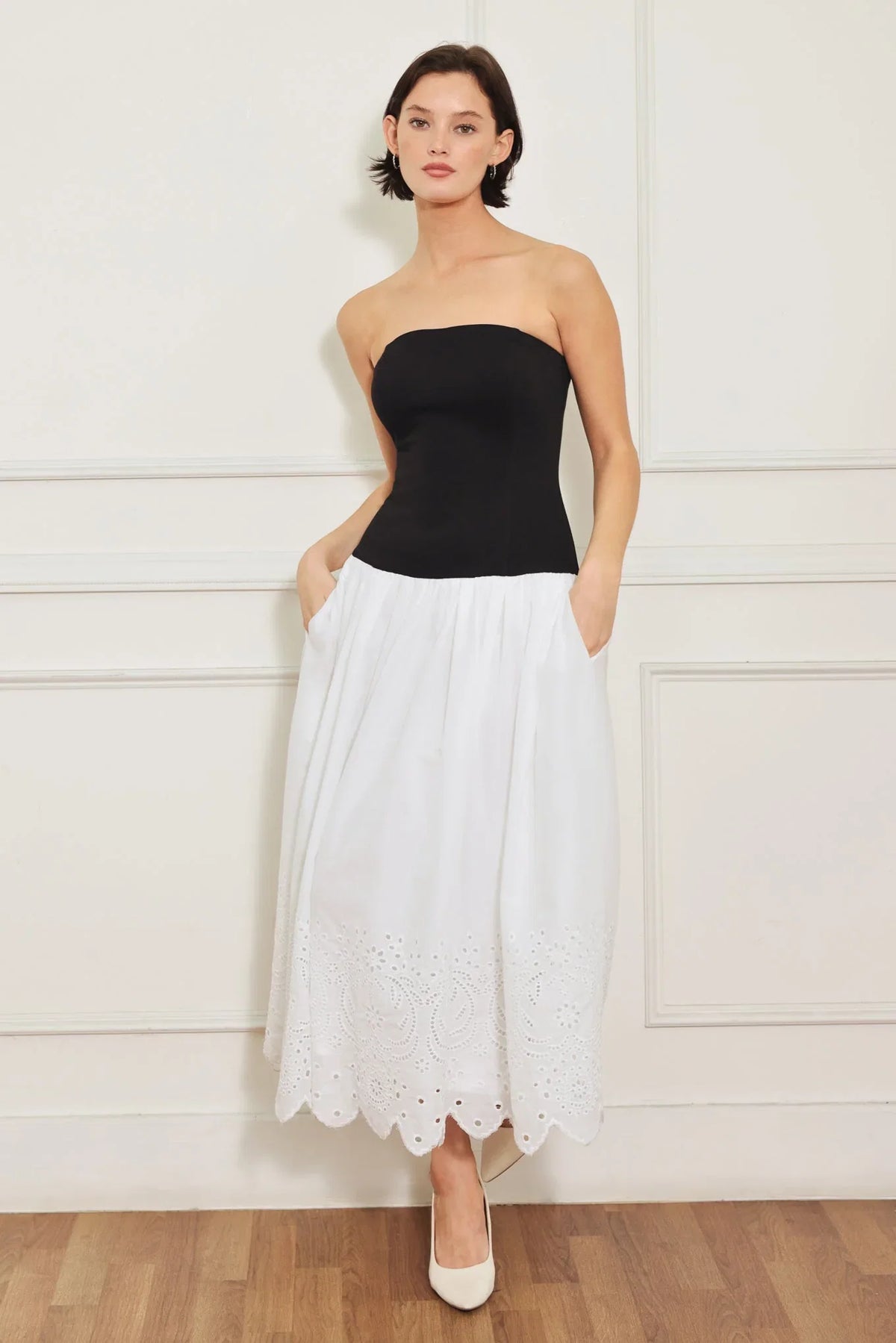SOFT SPOKEN BEAUTY KNIT BLACK WHITE MIDI DRESS