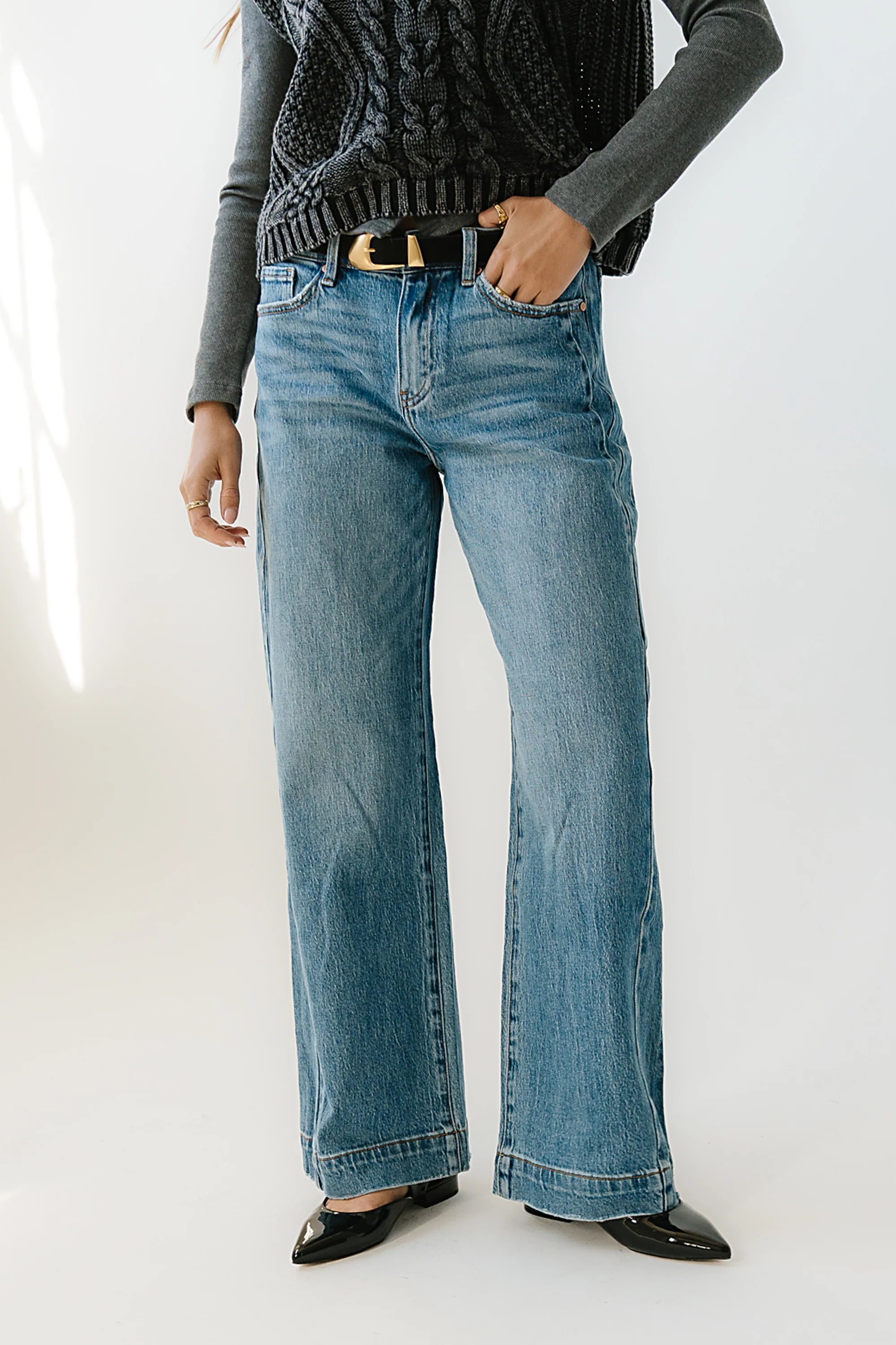 Jessi Suede Belt in Black